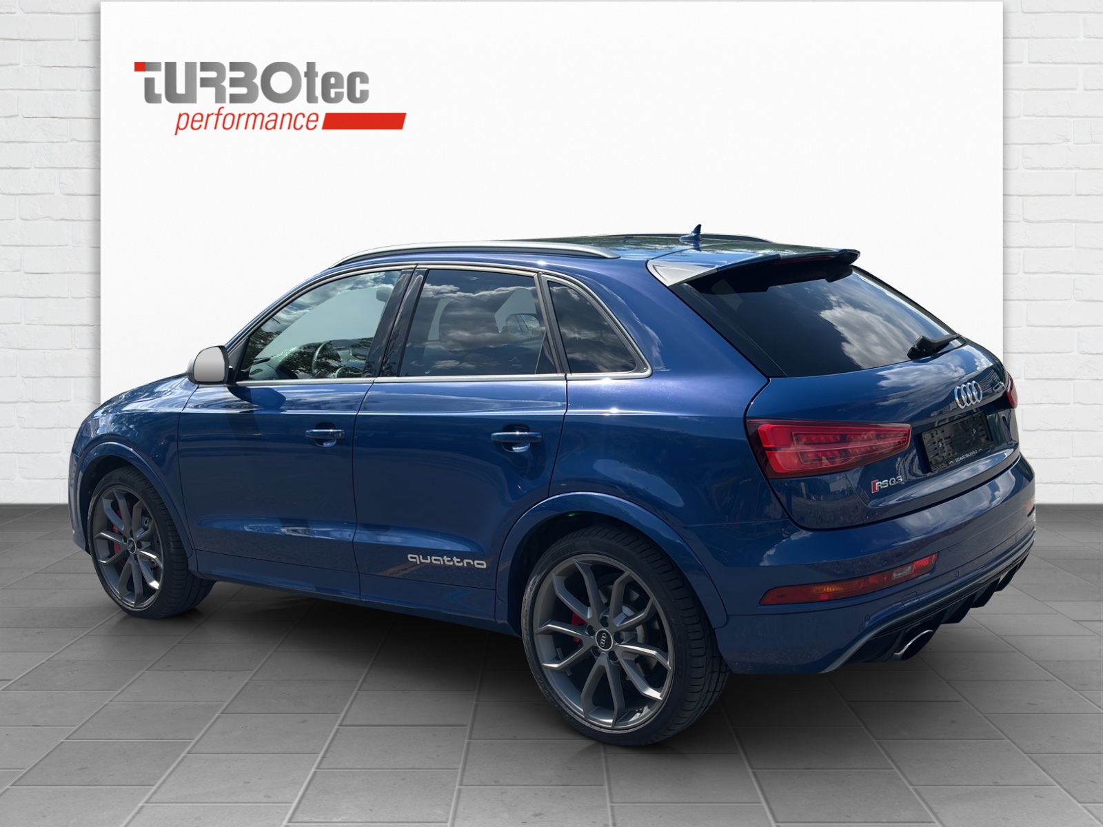 AUDI RS Q3 2.5 TFSI performance quattro S-tronic-showroom-element-2