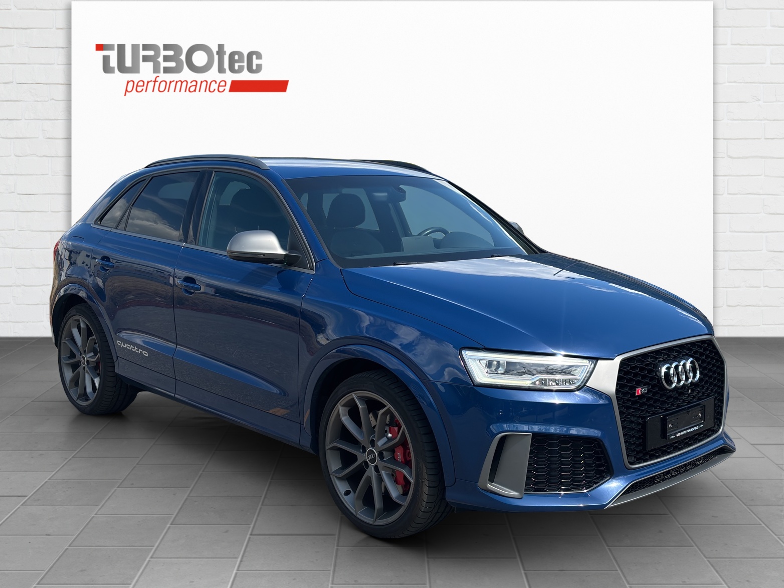 AUDI RS Q3 2.5 TFSI performance quattro S-tronic-showroom-element-3