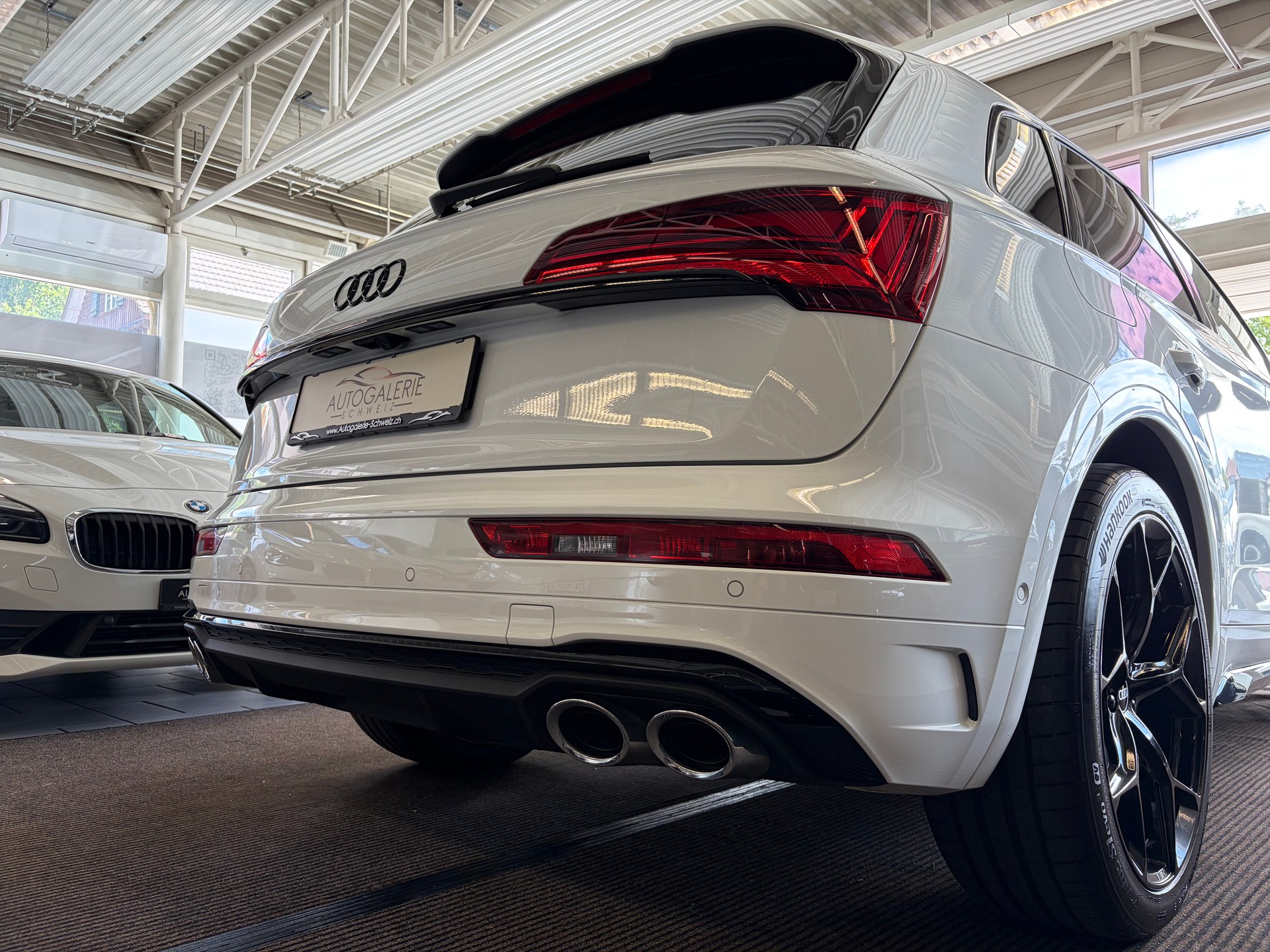 AUDI SQ5 TDI quattro | CH Fzg. | Gratis Service | 21" | Matrix LED | MMI Navi Plus Touch | Head Up | AHK |-image-26