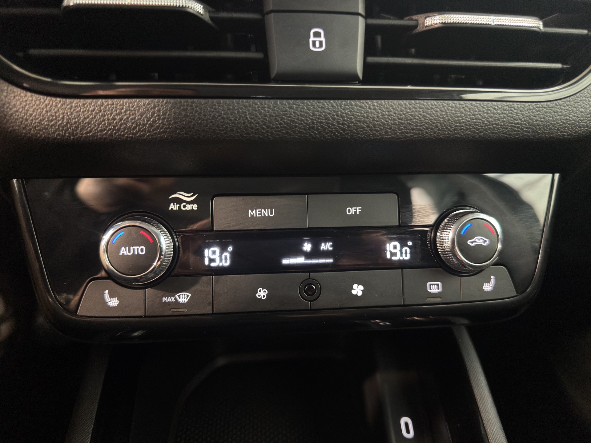SKODA Scala 1.0 TSI Selection DSG-image-14