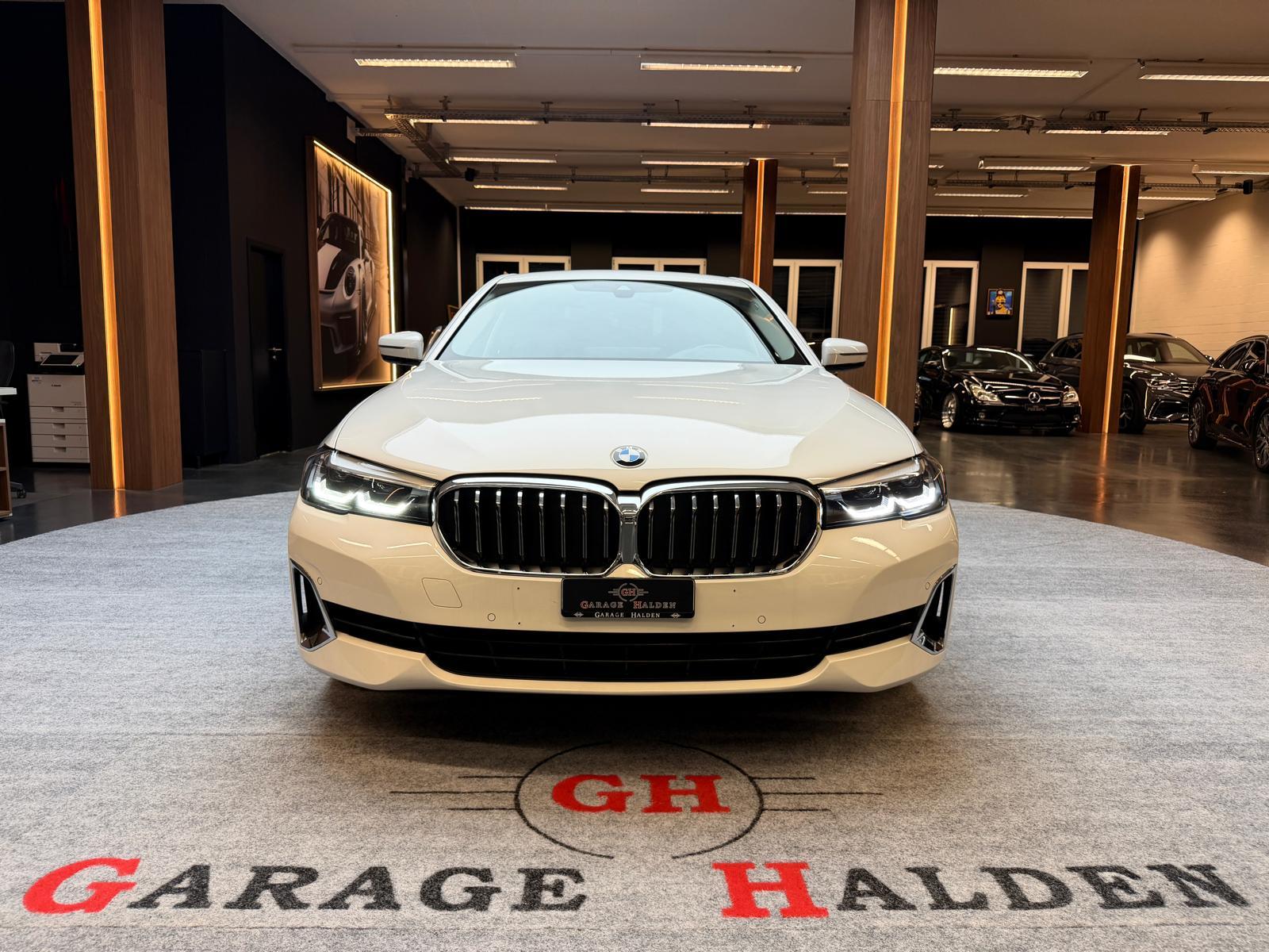 BMW 520d xDrive-showroom-element-1