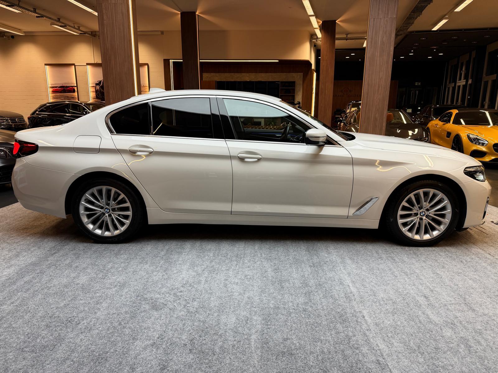 BMW 520d xDrive-image-7