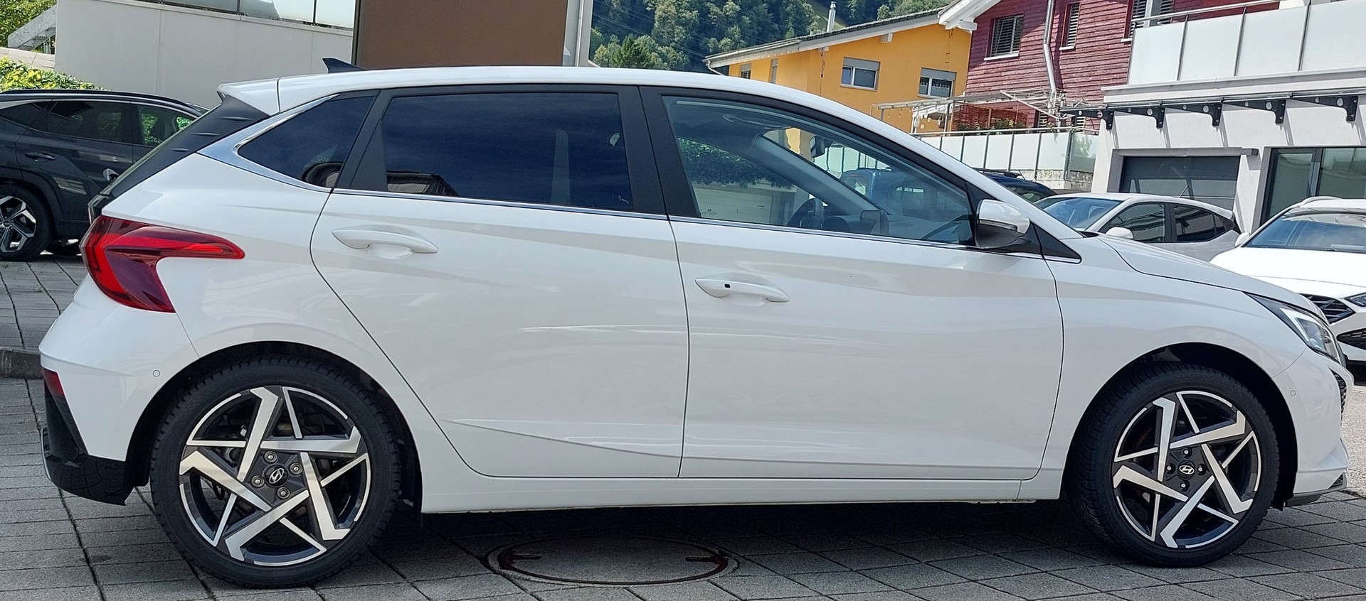 HYUNDAI i20 1.0 T-GDi Vertex DCT-showroom-element-2