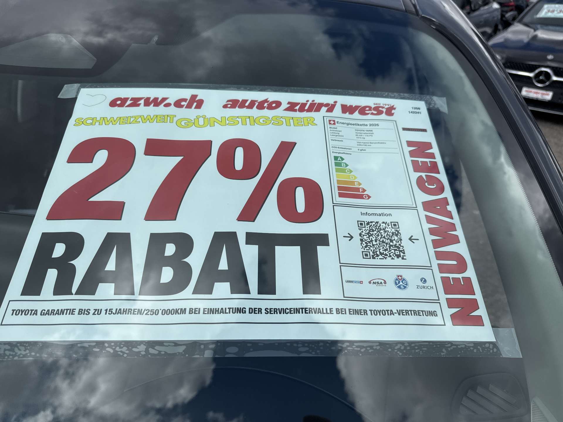 TOYOTA Yaris 1.5 Active Plus+ e-CVT Automat-showroom-element-3