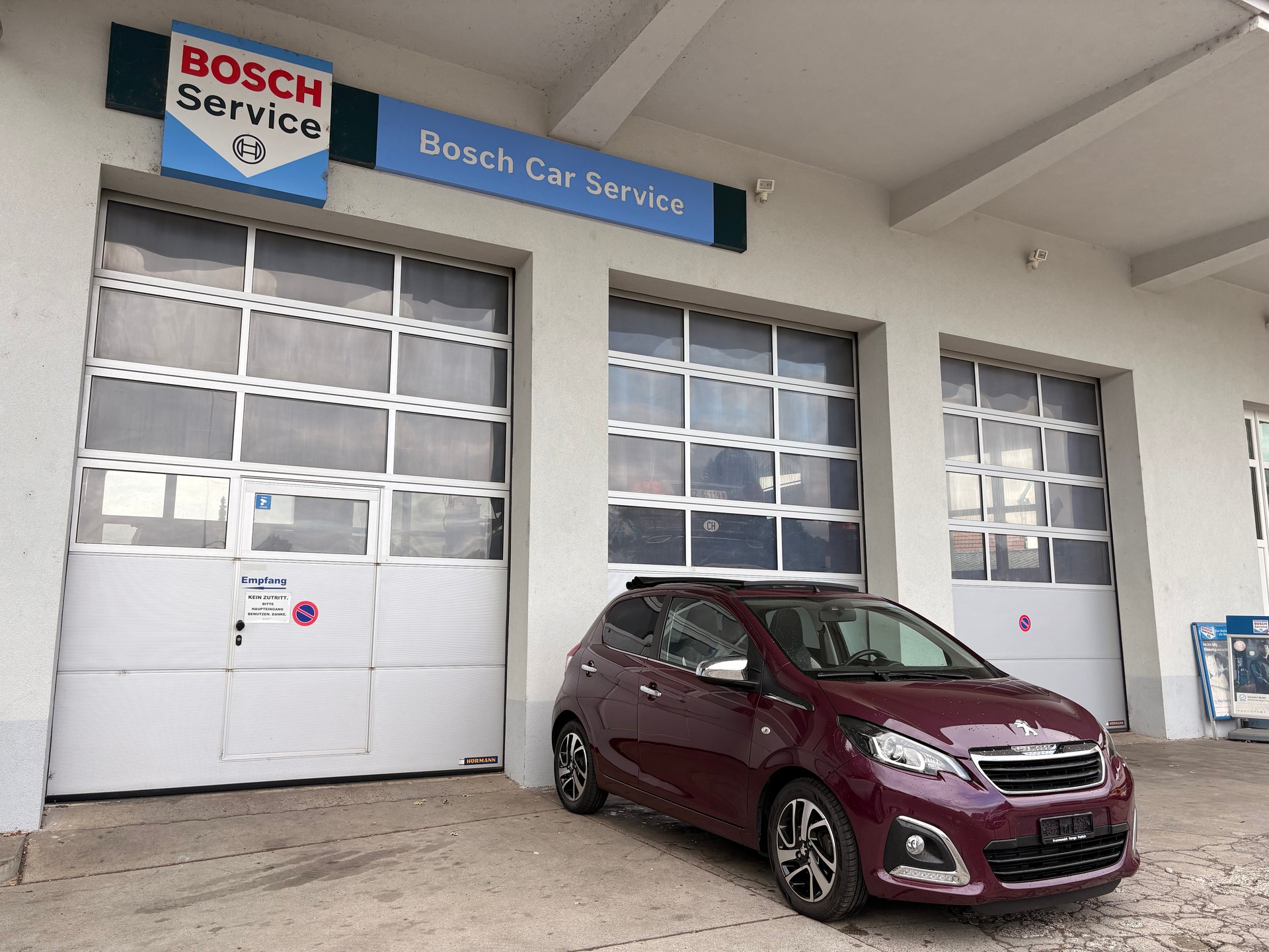 PEUGEOT 108 1.2 VTi Allure Top