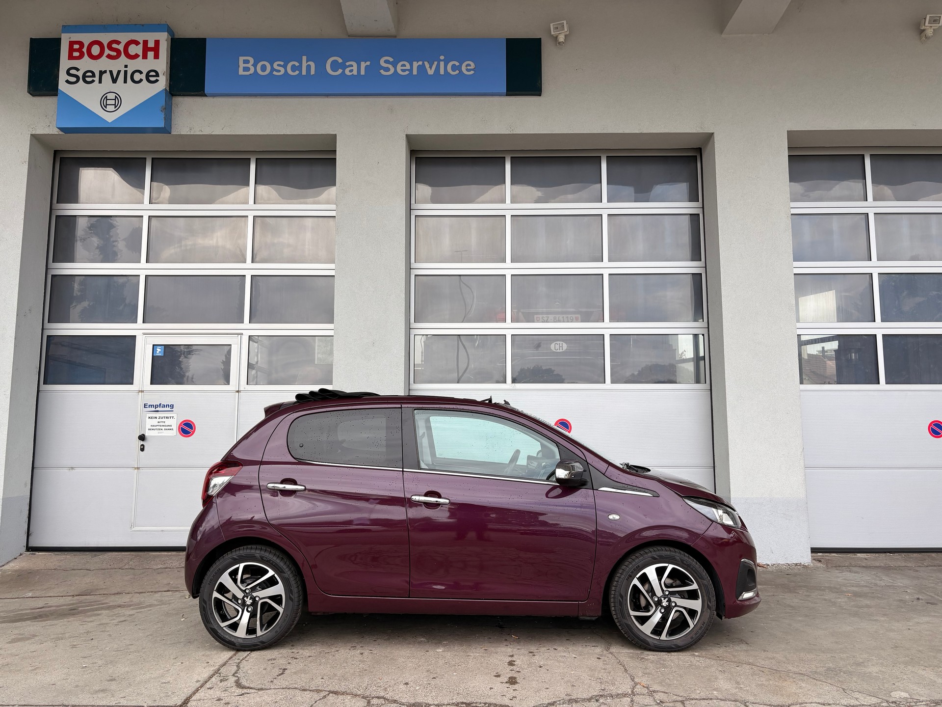 PEUGEOT 108 1.2 VTi Allure Top-image-4