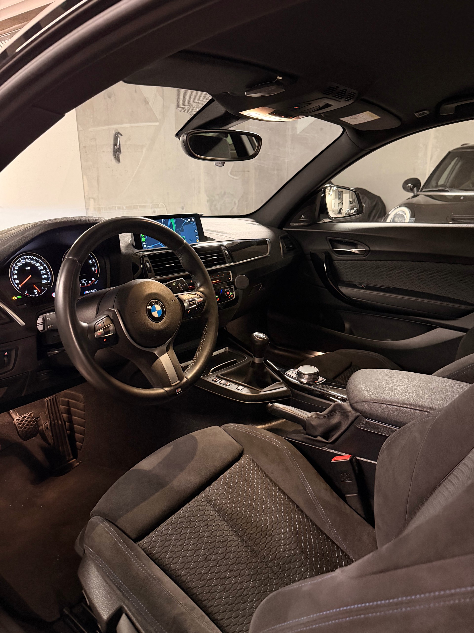 BMW M140i-image-4