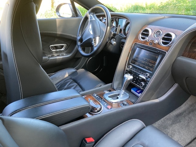 BENTLEY 4.0 V8-image-15