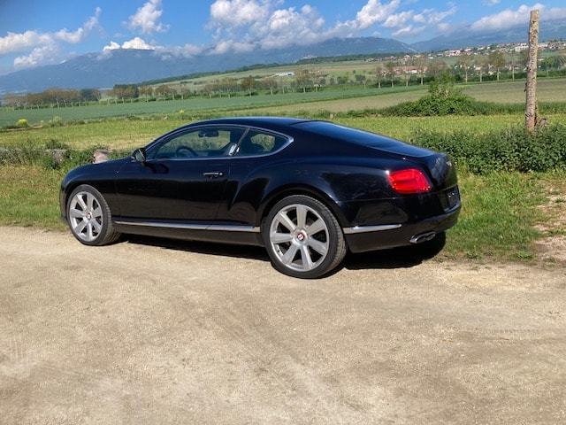 BENTLEY 4.0 V8-image-1