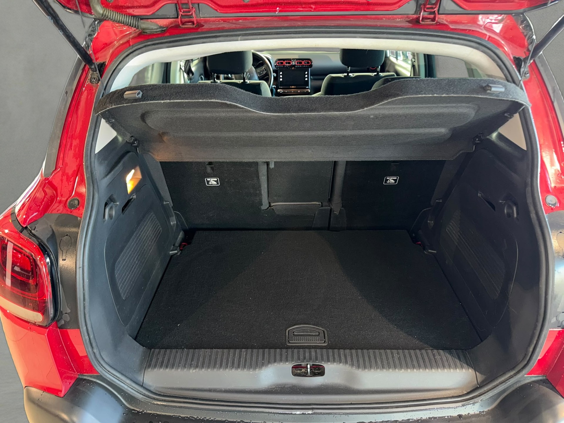 CITROEN C3 Aircross 1.5 BlueHD Shine EAT-showroom-element-3