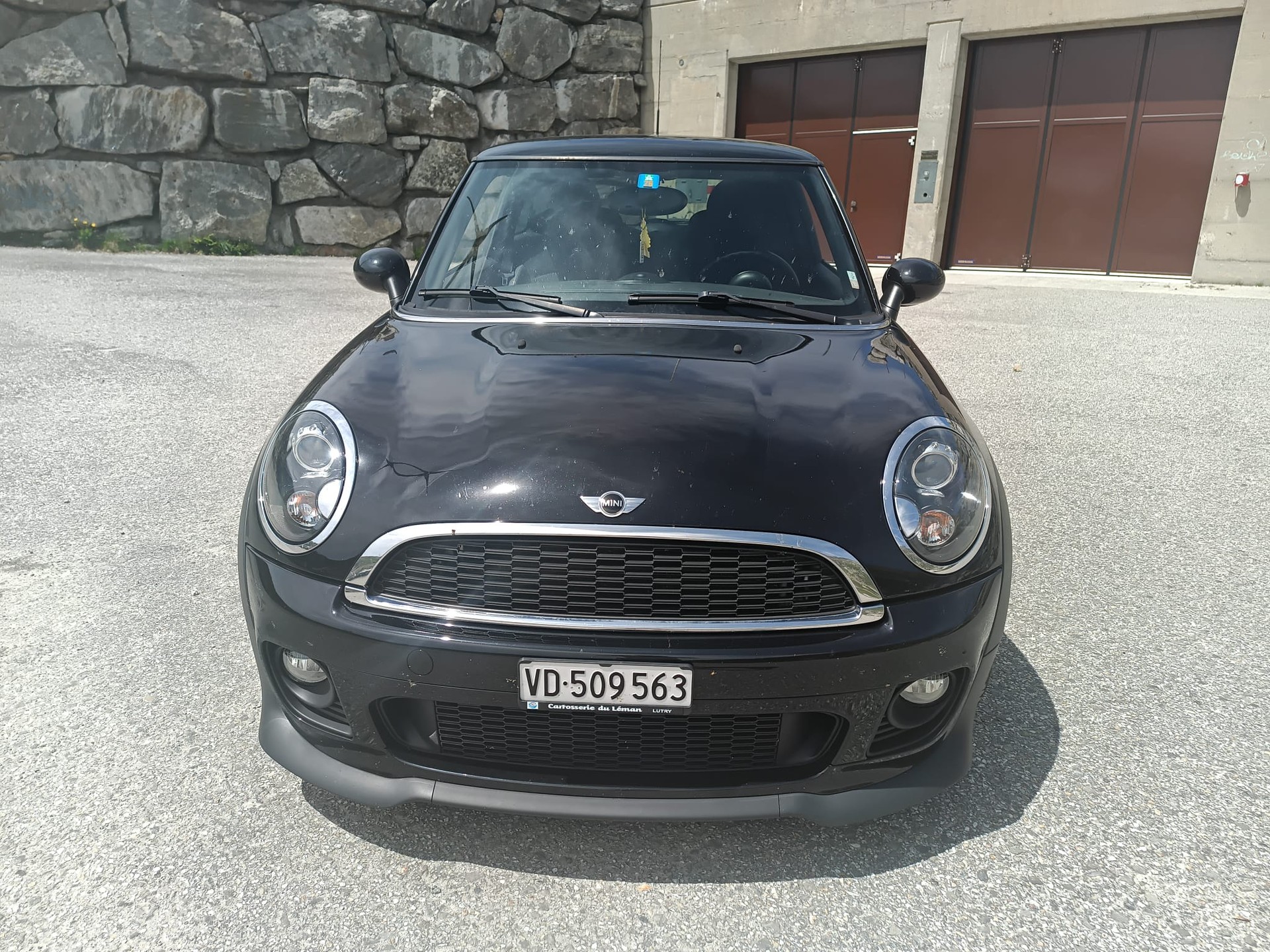 MINI 1.6i Cooper-image-1