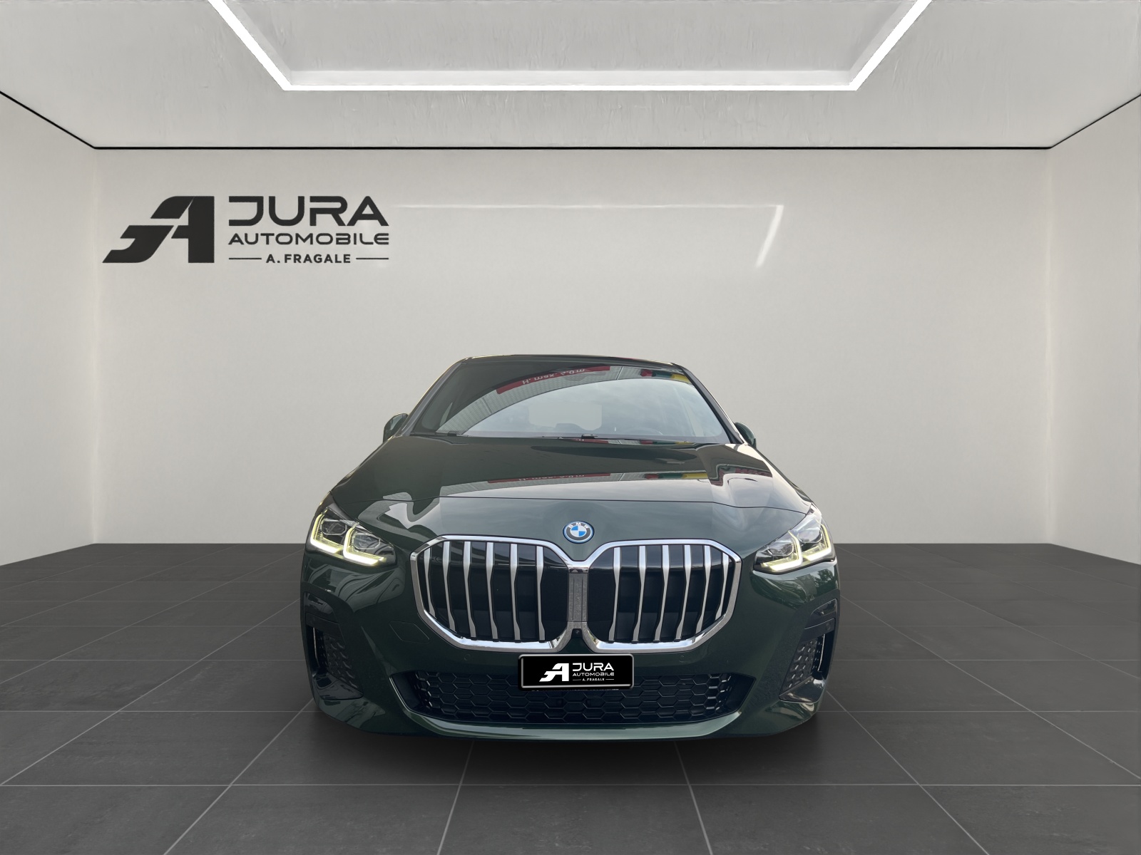 BMW 230e xDrive Active Tourer M Sport-image-2