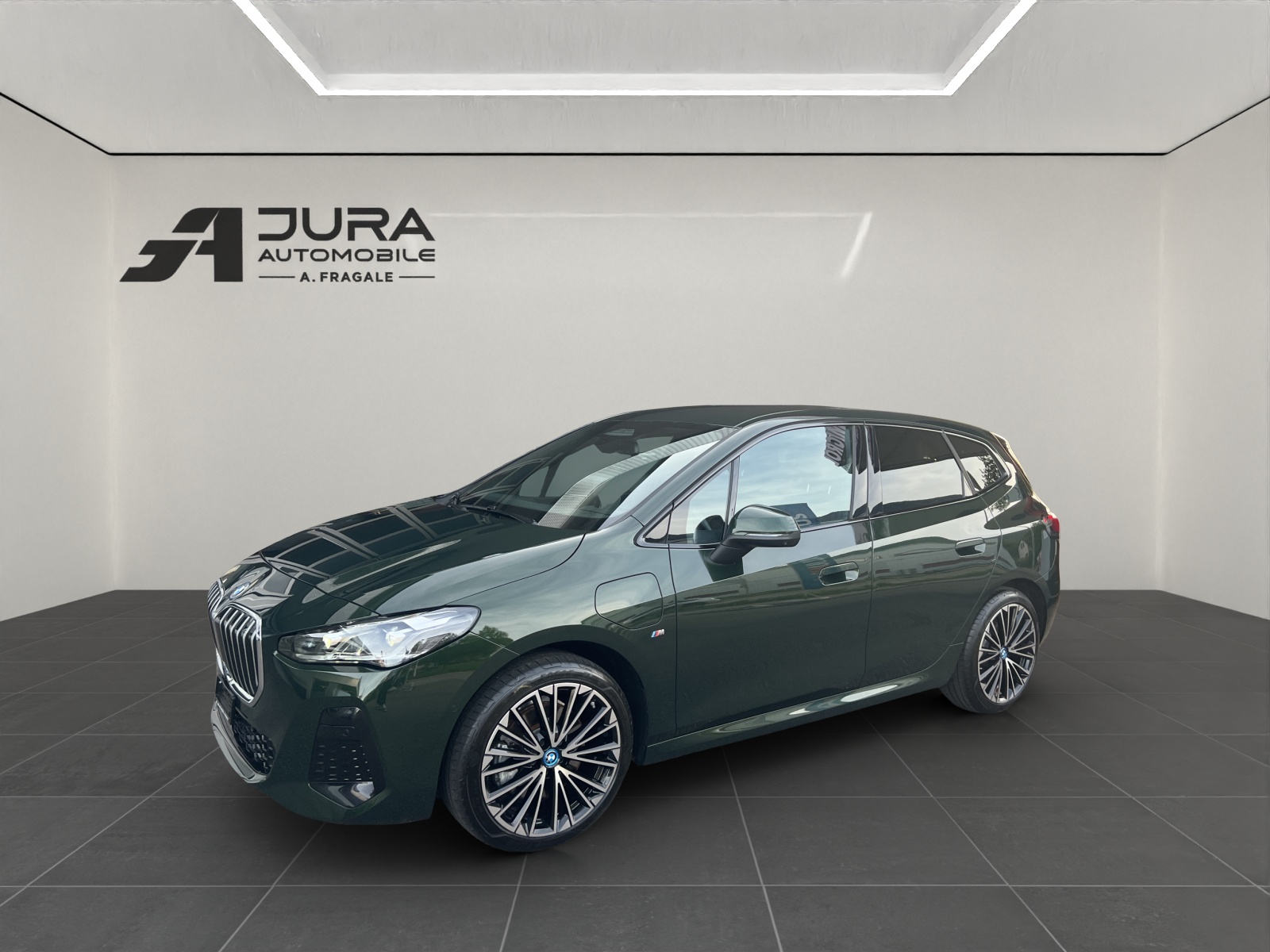 BMW 230e xDrive Active Tourer M Sport-image-1