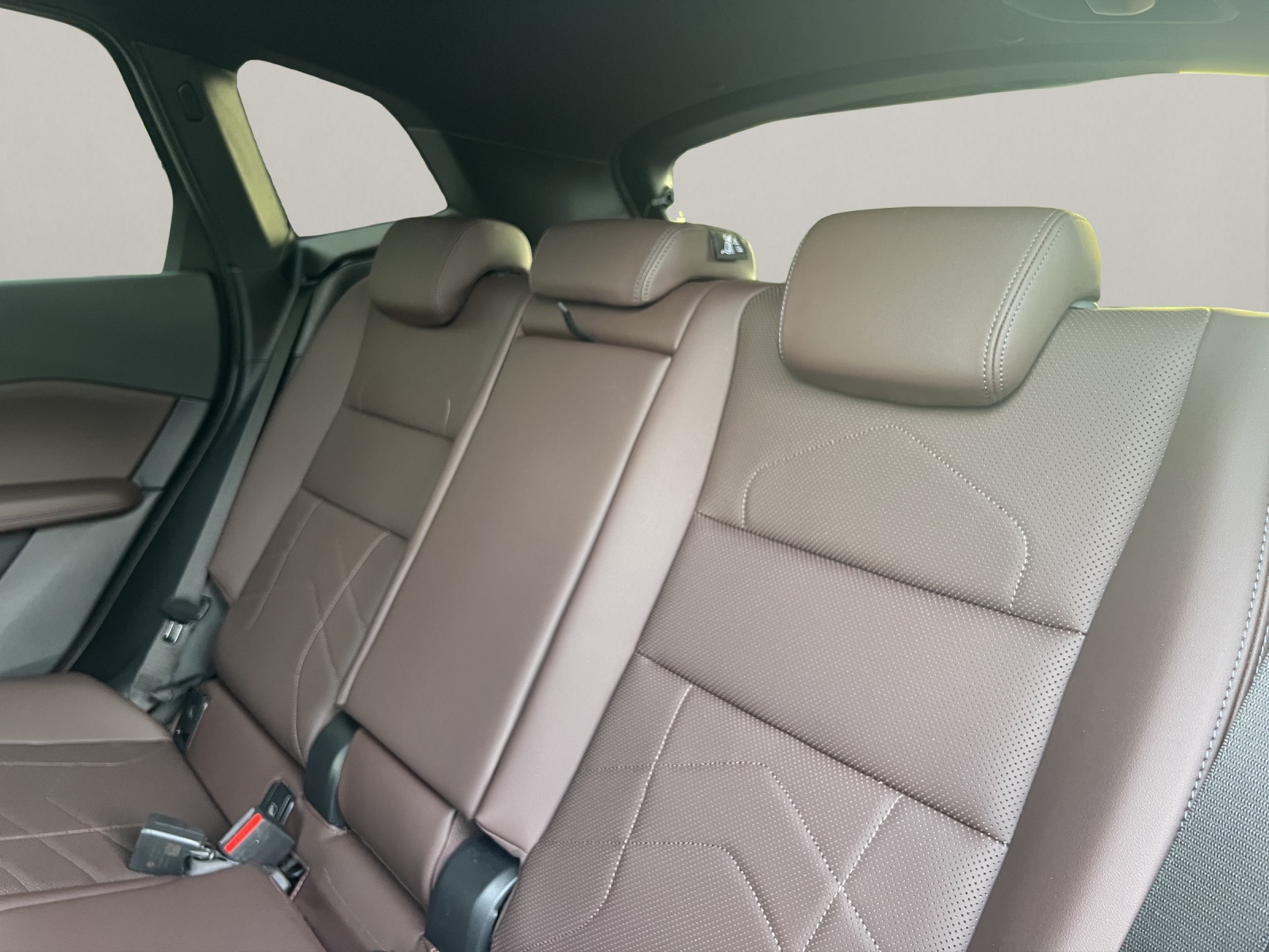 BMW 230e xDrive Active Tourer M Sport-image-13