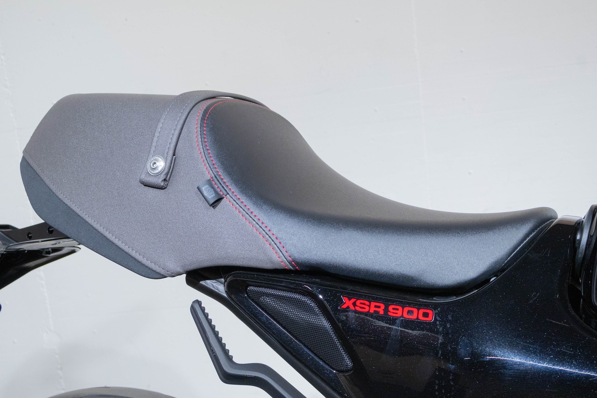 YAMAHA XSR 900-image-13
