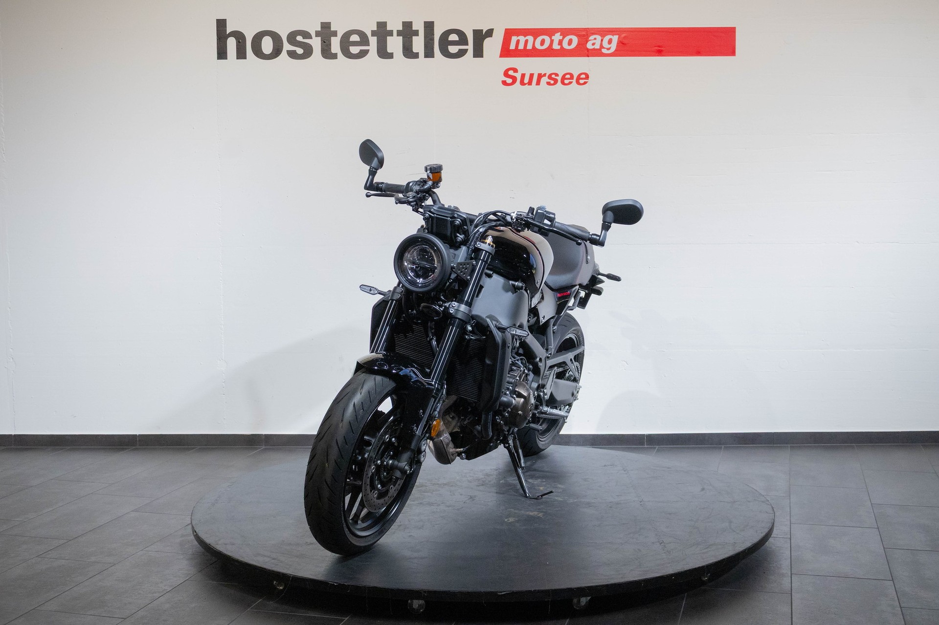 YAMAHA XSR 900-image-8