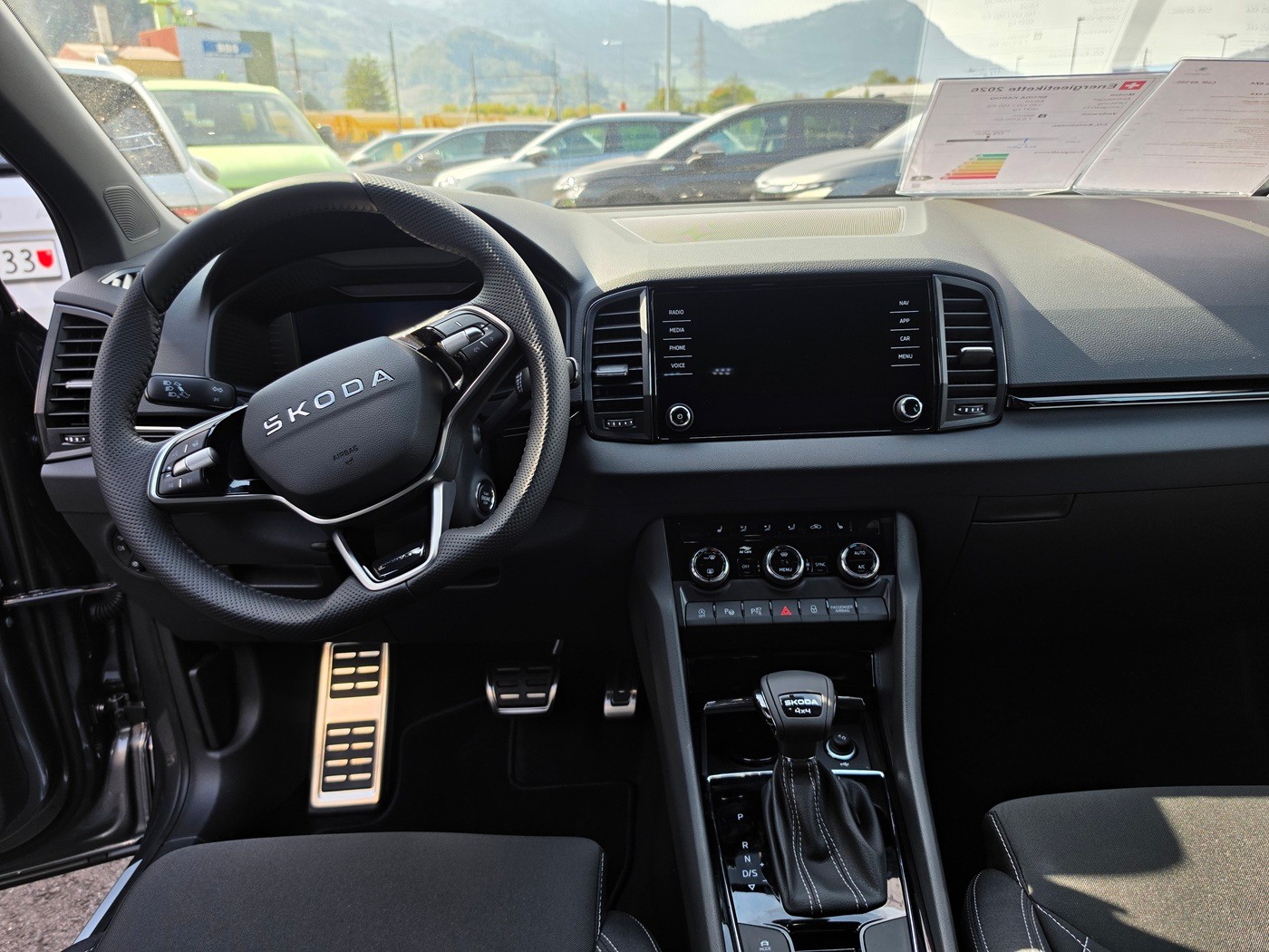 SKODA Karoq 2.0 TSI SportLine 4x4 DSG-image-15