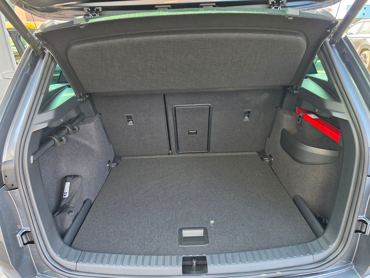SKODA Karoq 2.0 TSI SportLine 4x4 DSG-image-5