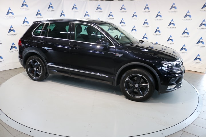 VW Tiguan 2.0 TDI SCR Highline 4Motion-image-17