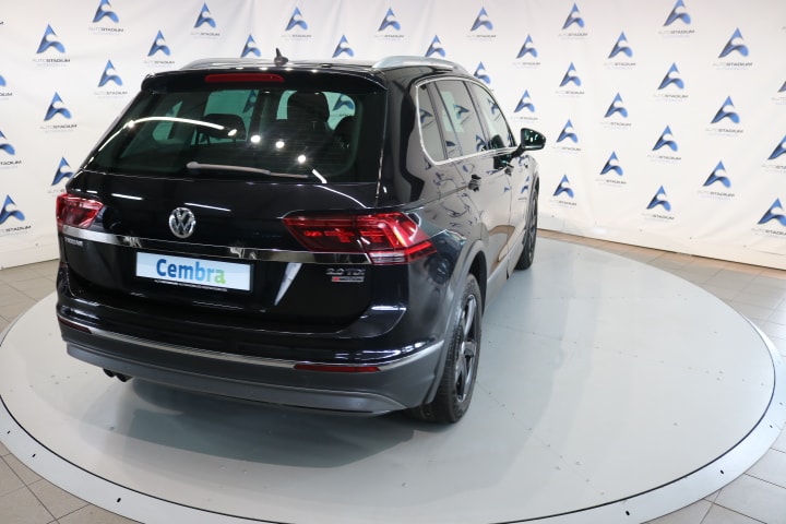 VW Tiguan 2.0 TDI SCR Highline 4Motion-image-13