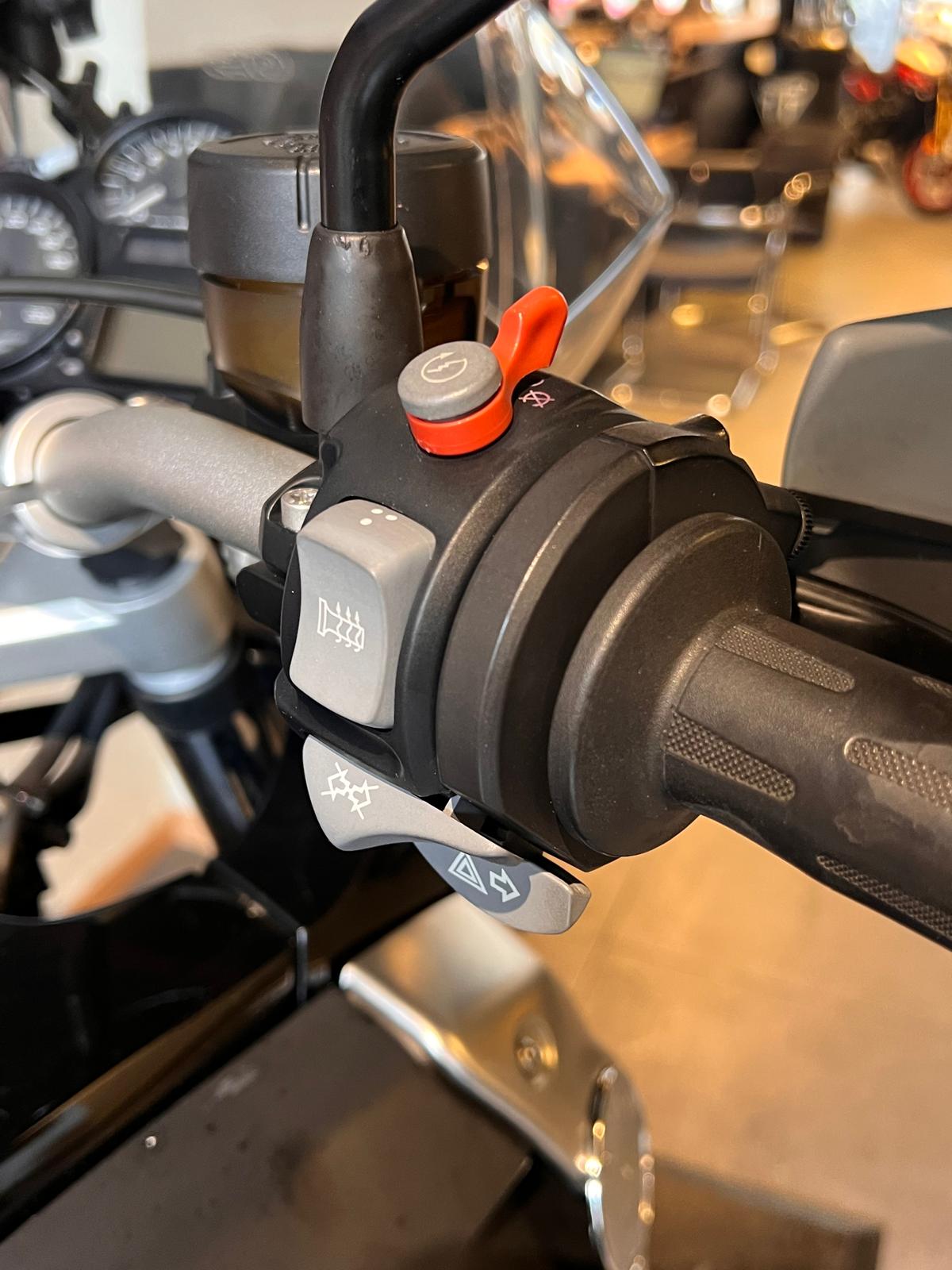 BMW R 1200 GS Triple Black ABS-image-9