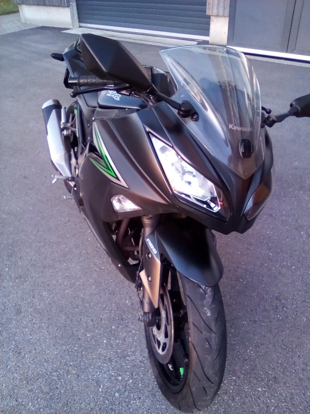 KAWASAKI Ninja 300 ABS-image-1