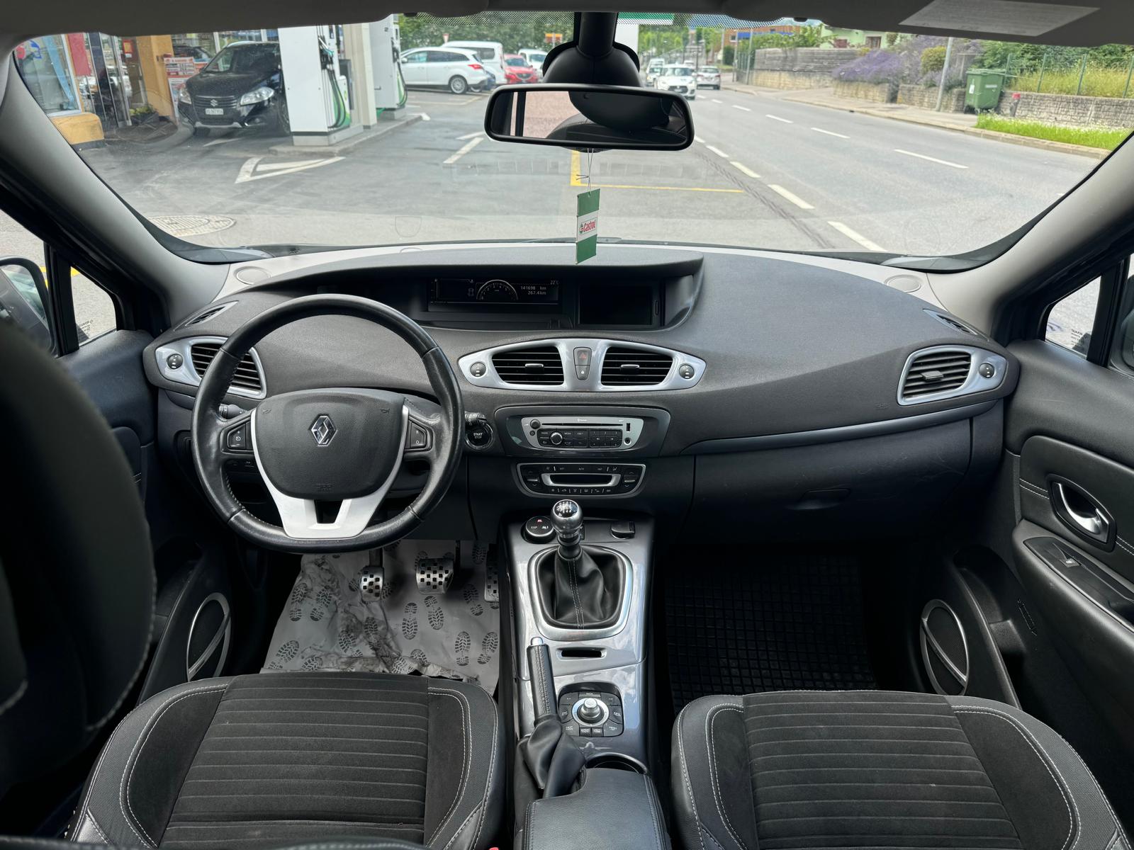 RENAULT Scénic Xmod 1.2 16V Turbo Bose Edition-image-8
