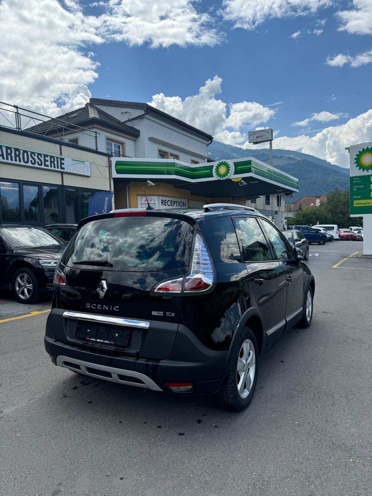 RENAULT Scénic Xmod 1.2 16V Turbo Bose Edition-image-4
