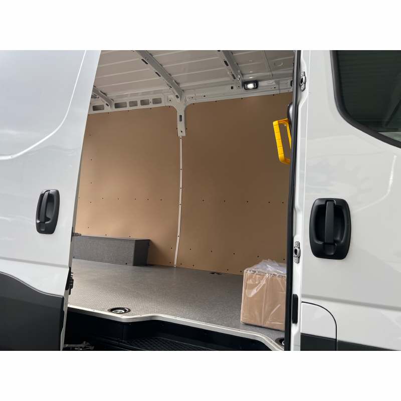 IVECO Daily 35S18HA8V Kaw.3520L H2. 3.0 HPI 180-image-13