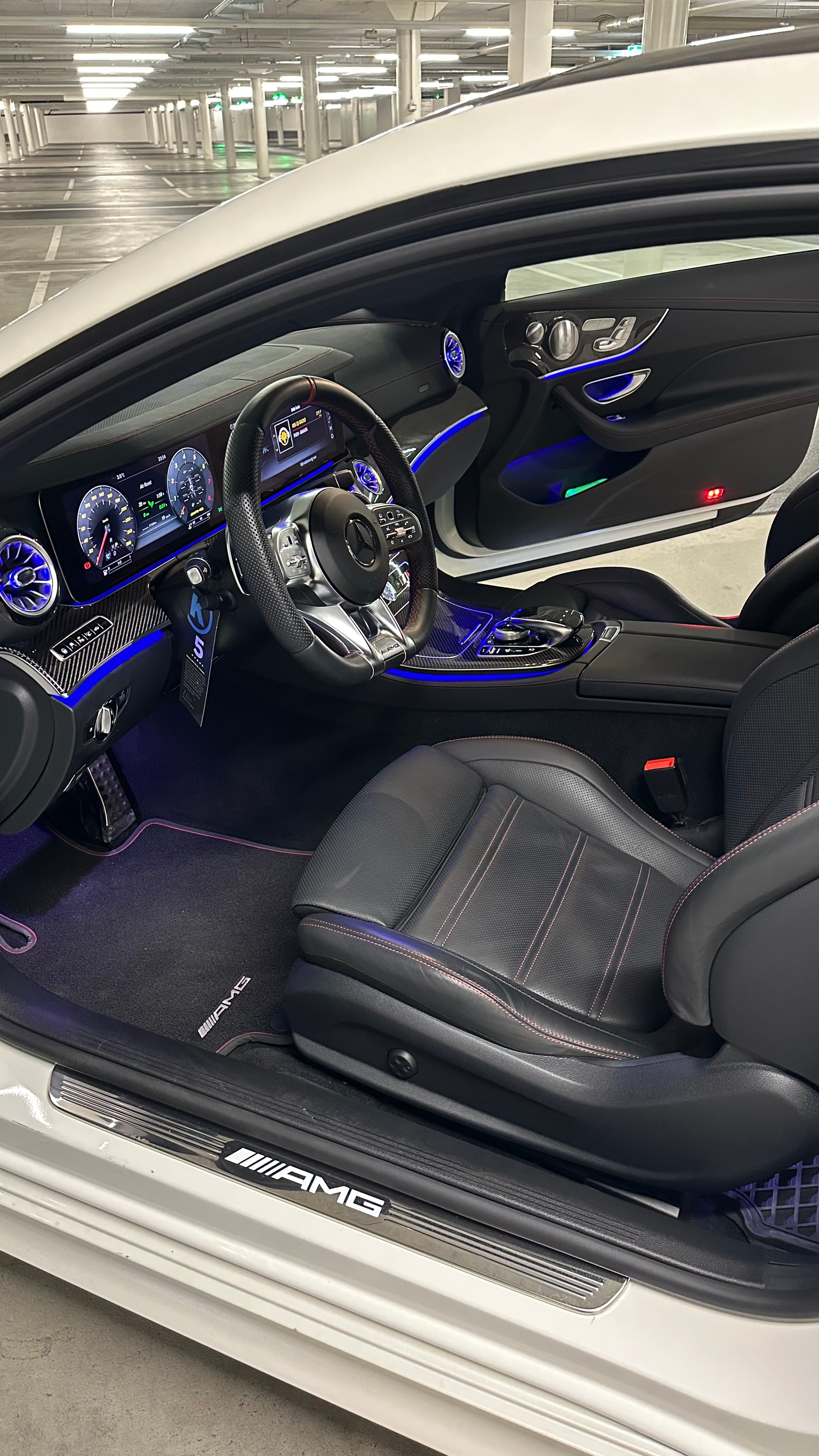 MERCEDES-BENZ E 53 Coupé AMG 4 Matic+ 9G-Tronic-image-8