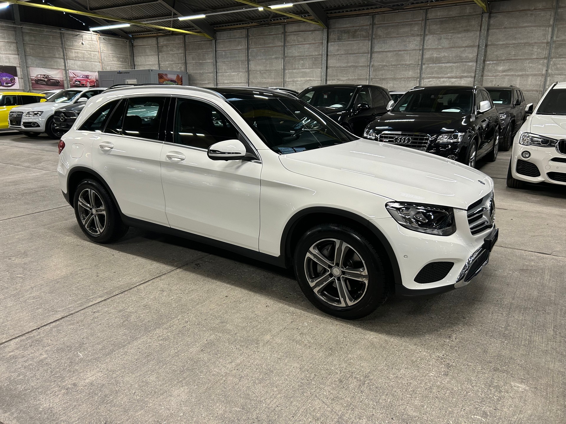 MERCEDES-BENZ GLC 250 d Exclusive 4Matic 9G-Tronic-showroom-element-1