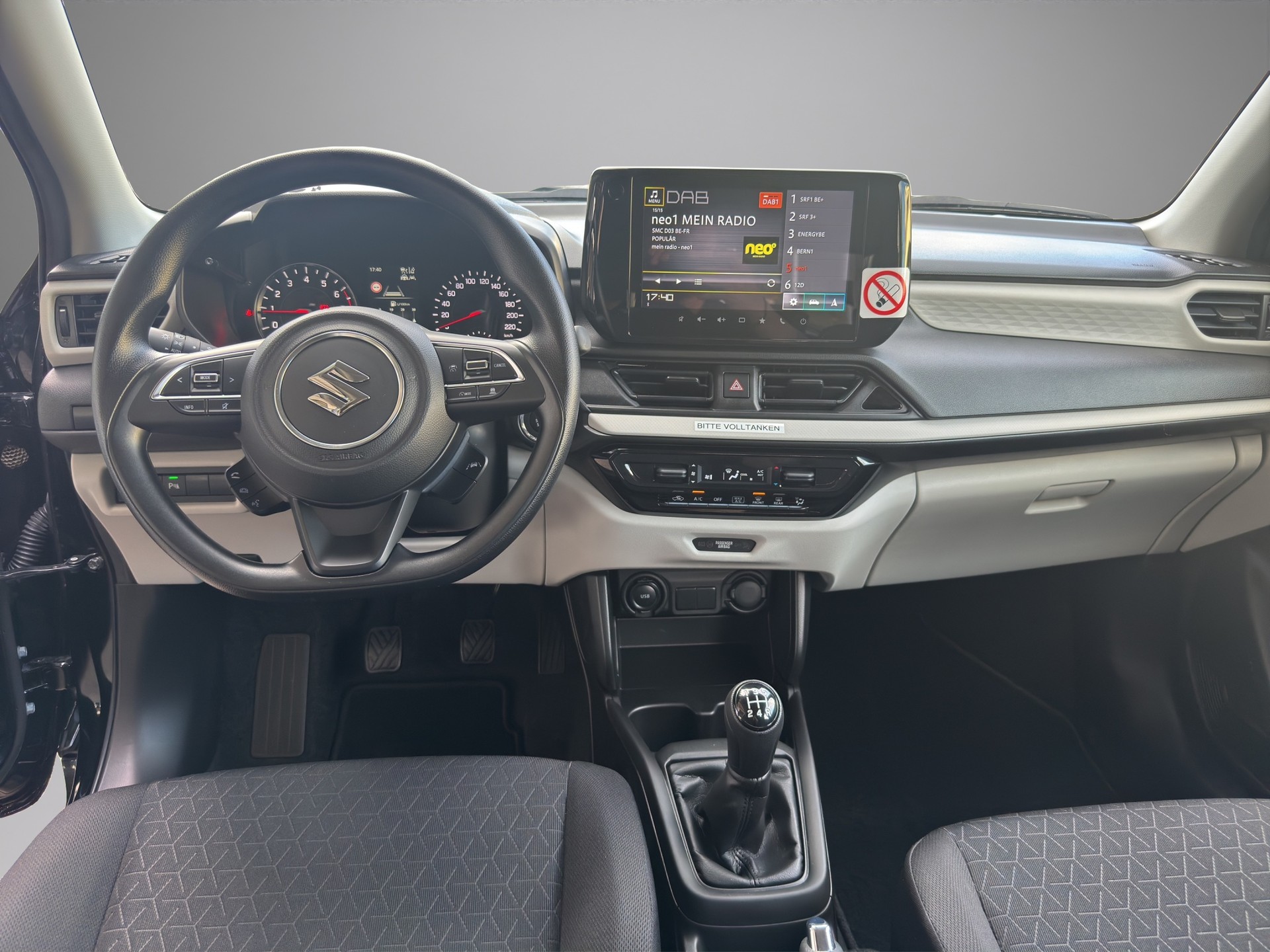 SUZUKI Swift 1.2 Compact Hybrid 4x4-image-10