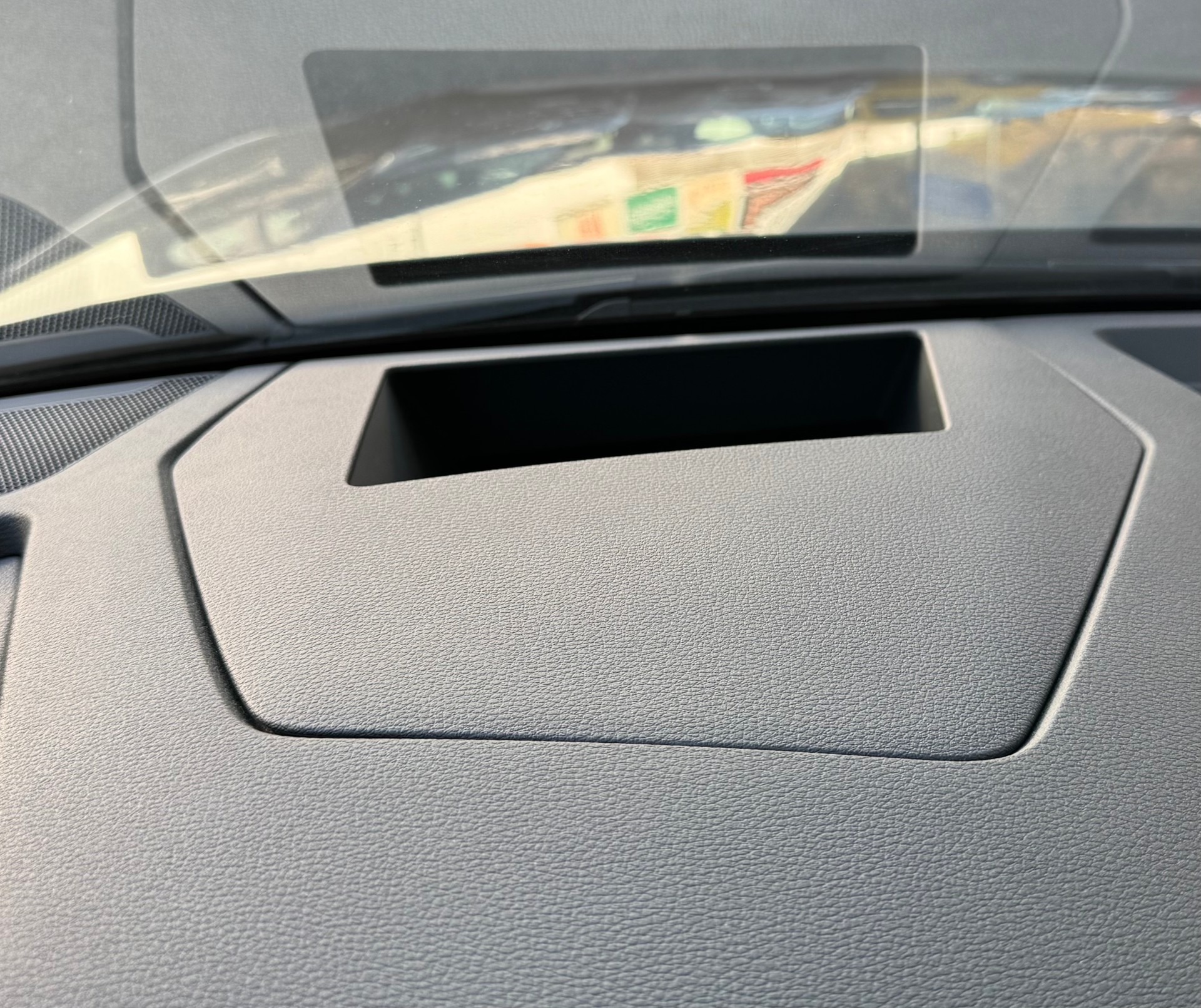 AUDI e-tron 50 quattro-image-13