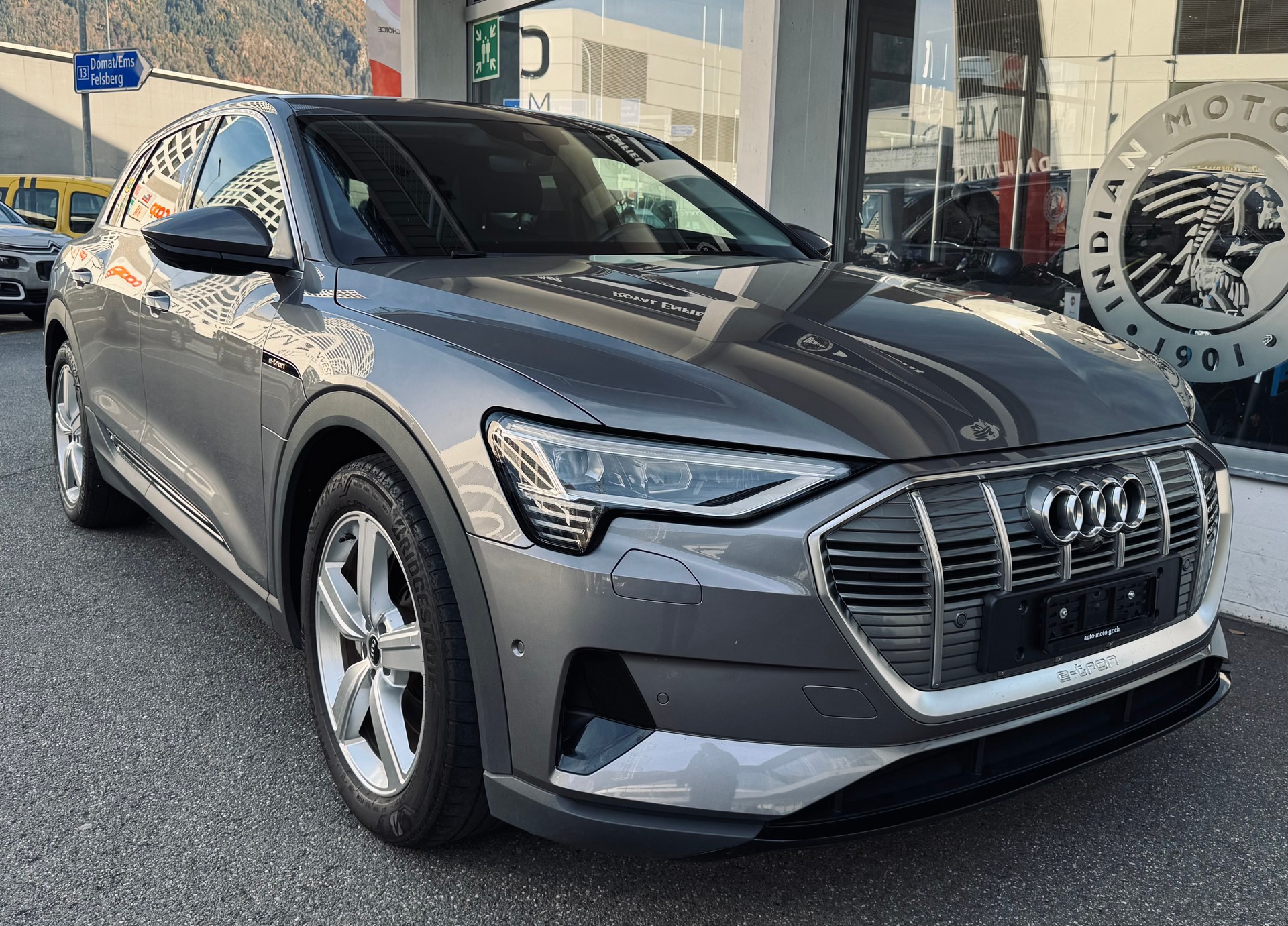 AUDI e-tron 50 quattro