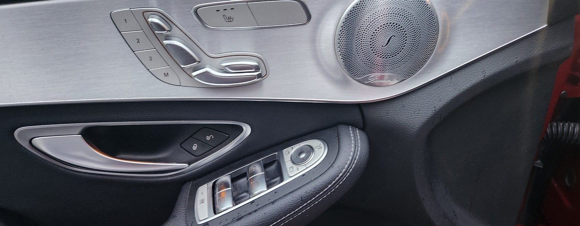 MERCEDES-BENZ C 300 d Avantgarde-image-5