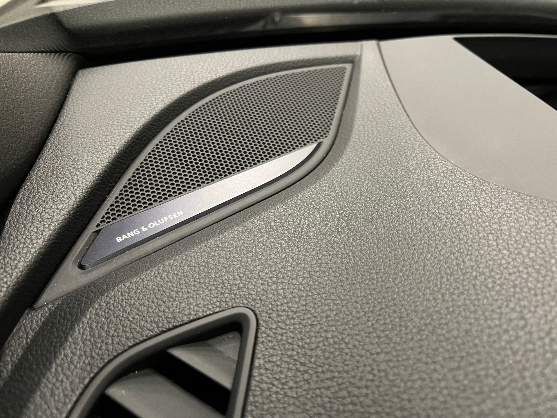 AUDI S5 Cabriolet 3.0 TFSI quattro tiptronic-image-8