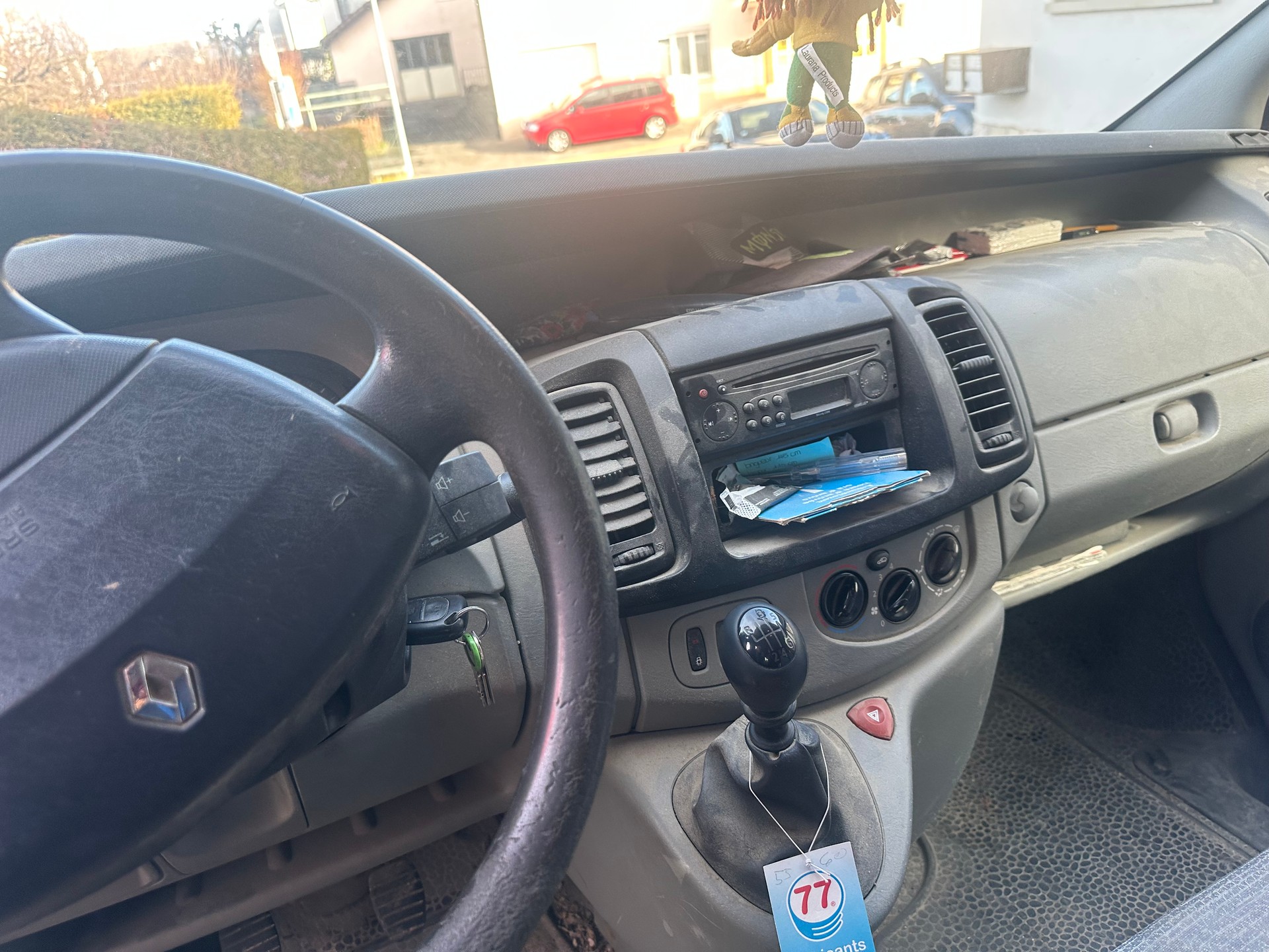 RENAULT Trafic 2.0 dCi 115 2.9t L2H1-image-6