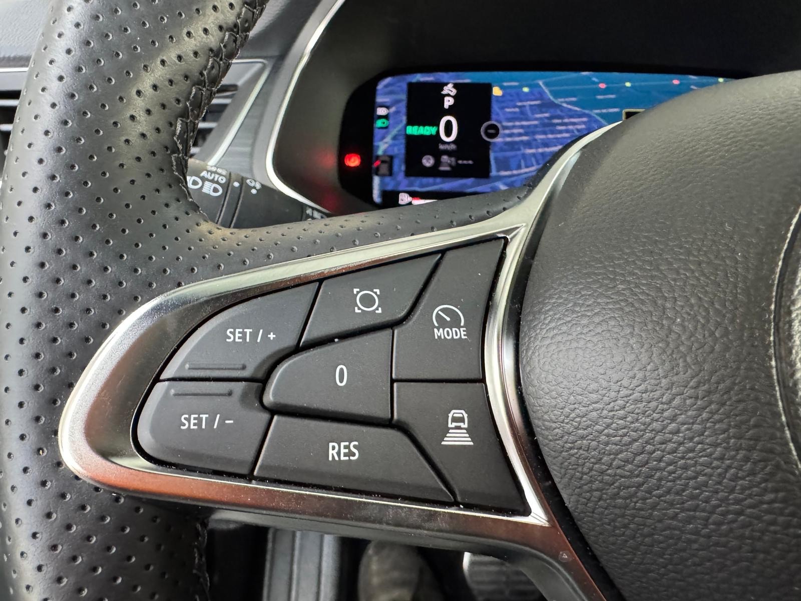 MITSUBISHI ECLIPSE CROSS-image-14