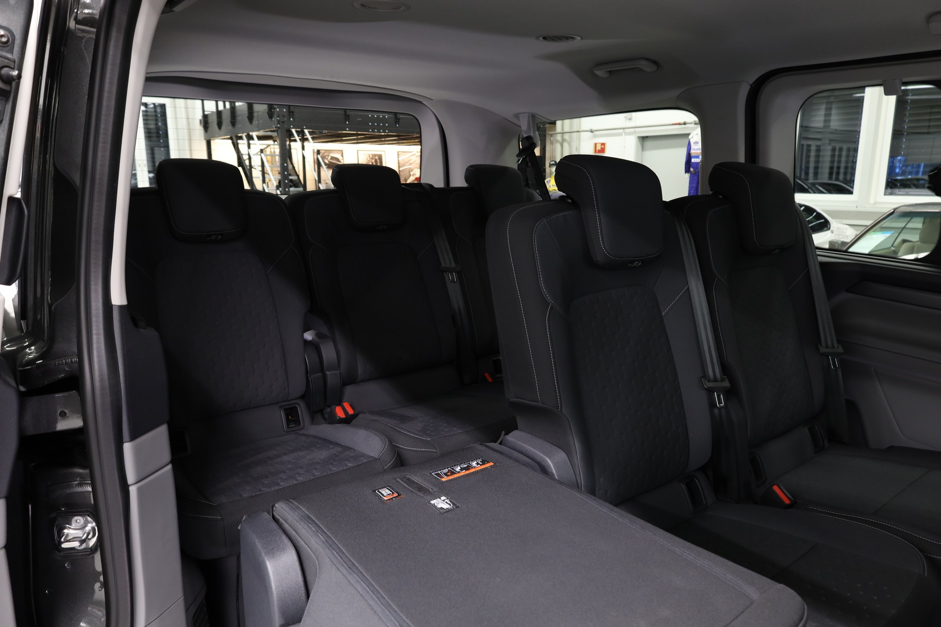 FORD Tourneo Custom 320 L1 2.0 TDCI 4x4 Titanium-image-25