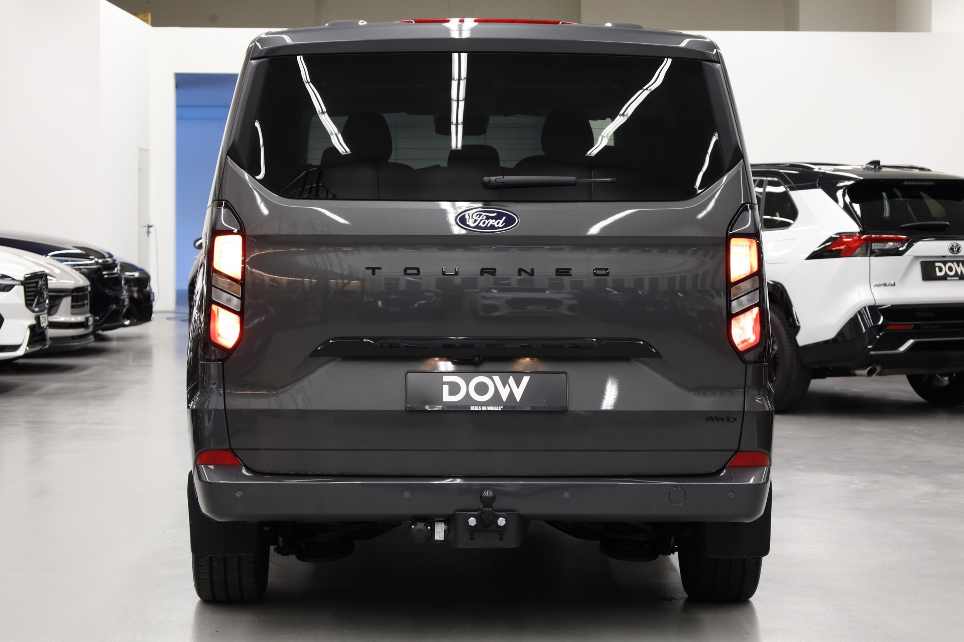 FORD Tourneo Custom 320 L1 2.0 TDCI 4x4 Titanium-image-9