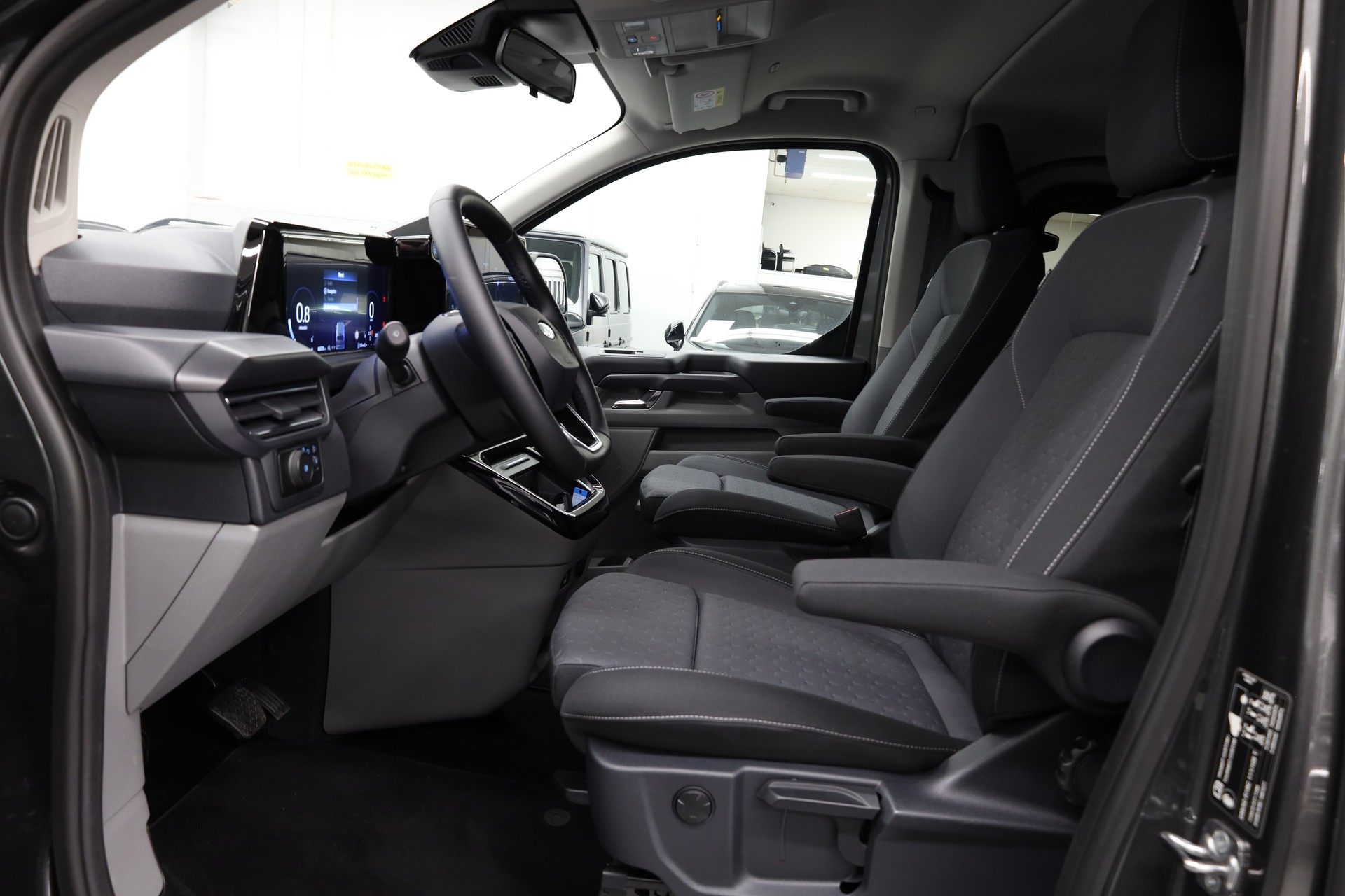 FORD Tourneo Custom 320 L1 2.0 TDCI 4x4 Titanium-image-16