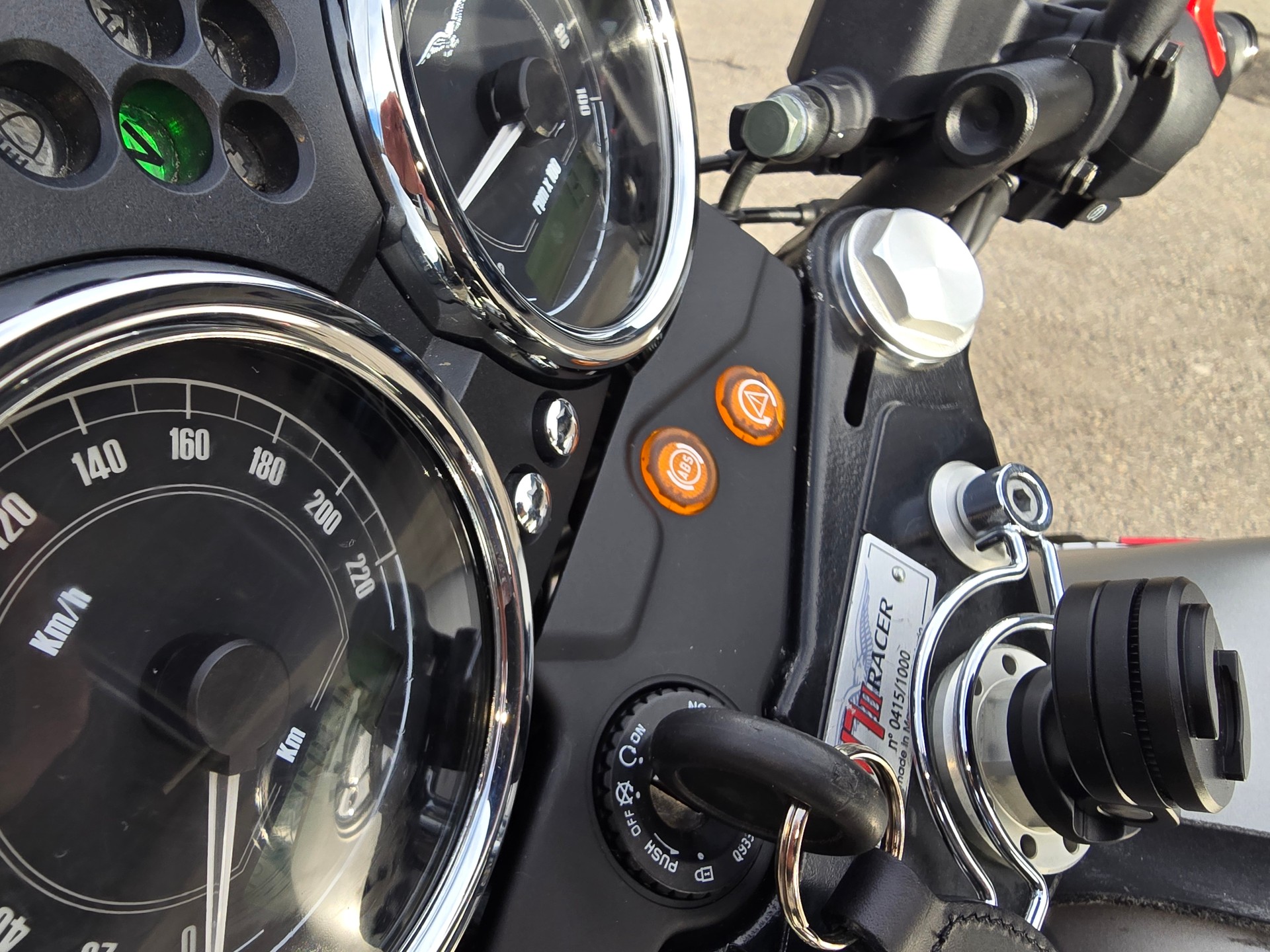 MOTO GUZZI V7 II Racer 750 ABS 35KW-image-9