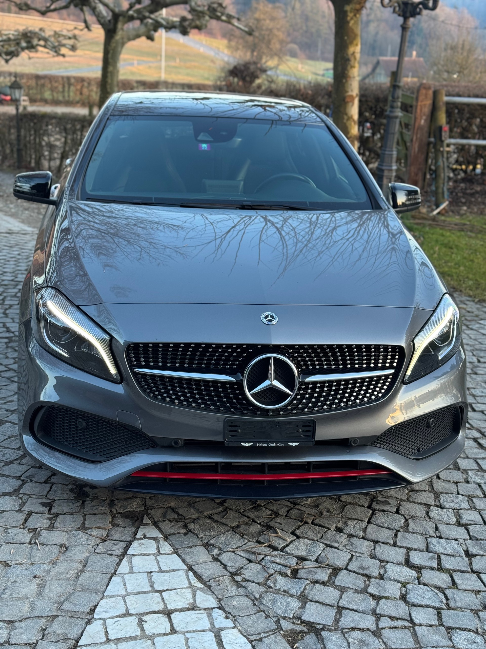 MERCEDES-BENZ A 200 AMG Line-image-3