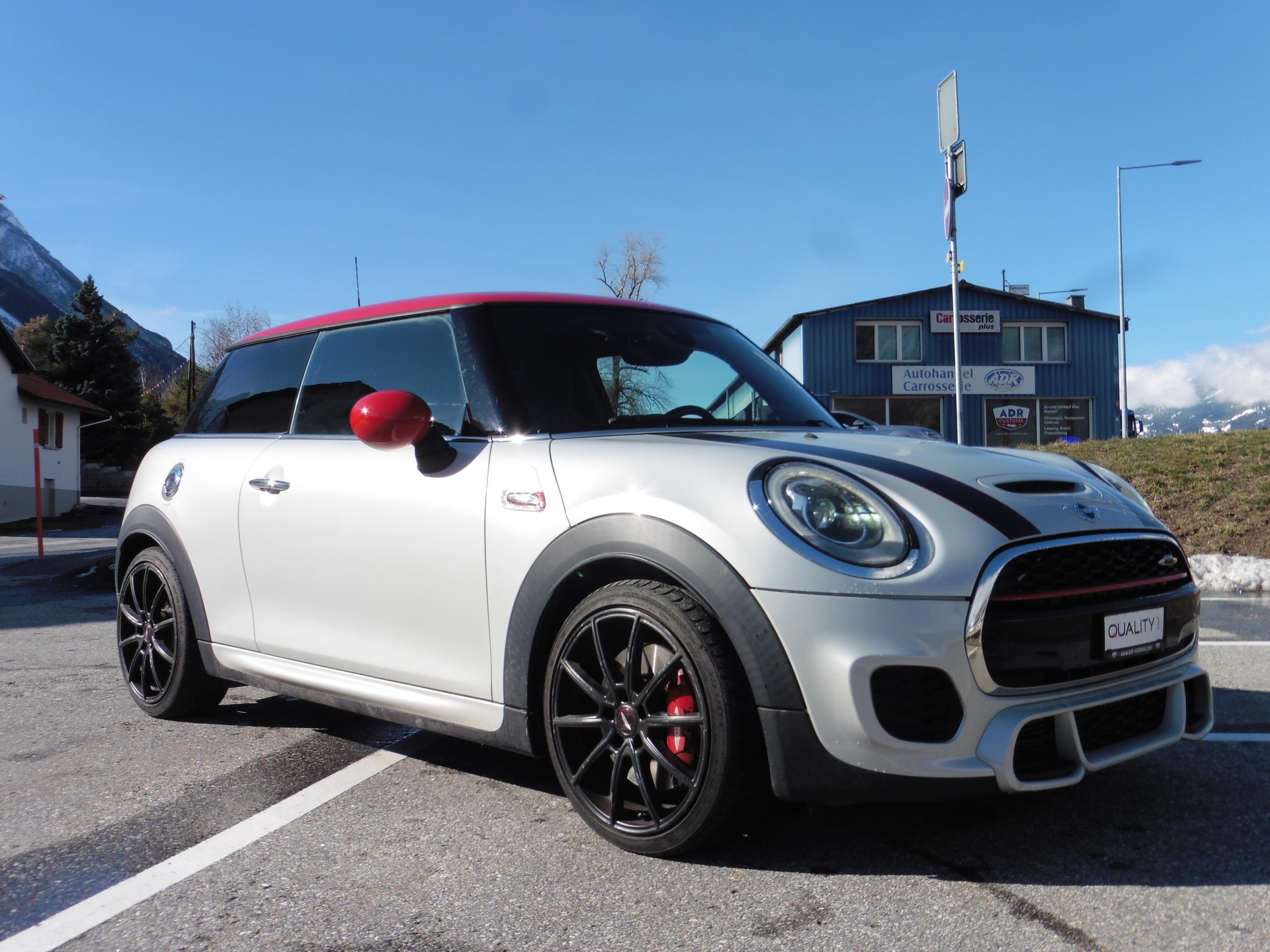 MINI Cooper John Cooper Works Steptronic-showroom-element-2