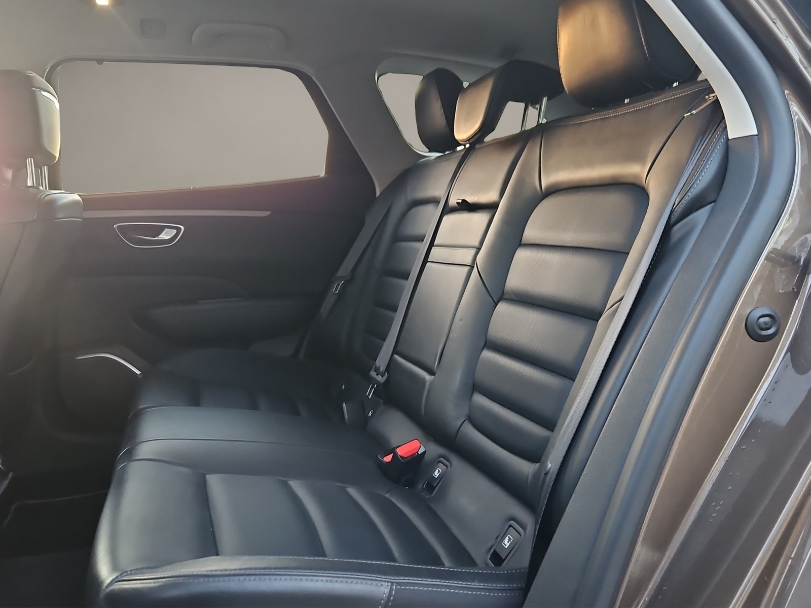 RENAULT Talisman Grandtour 2.0 dCi Initiale Paris EDC-image-9