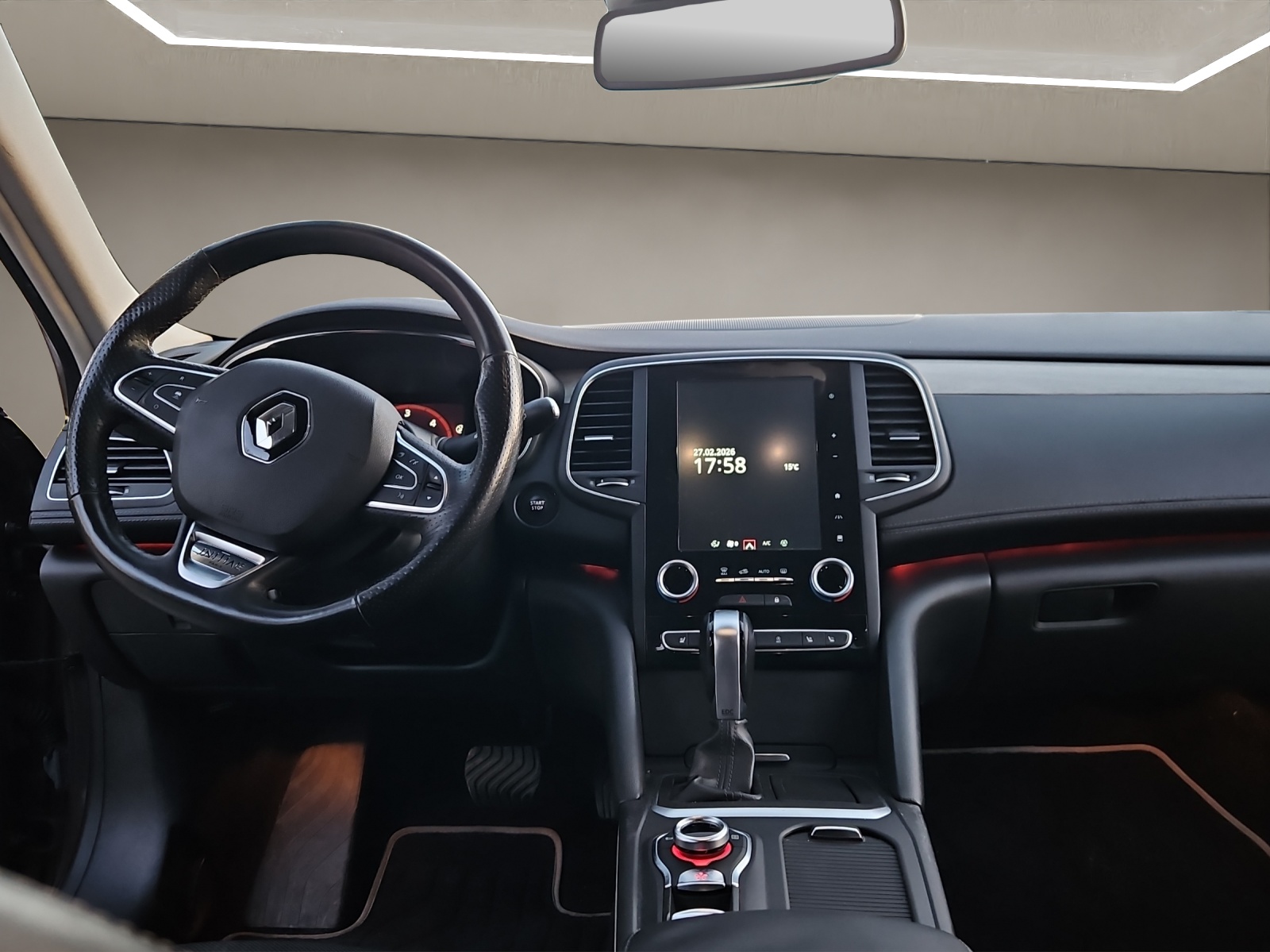 RENAULT Talisman Grandtour 2.0 dCi Initiale Paris EDC-image-10