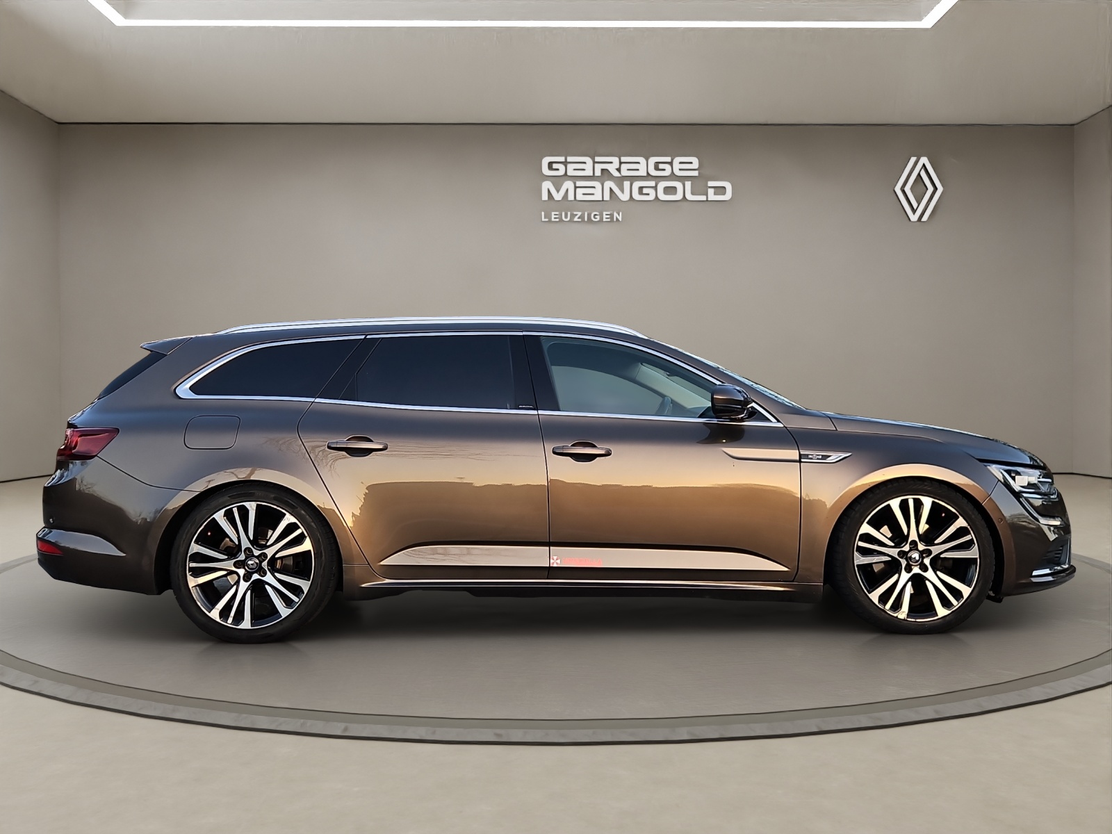 RENAULT Talisman Grandtour 2.0 dCi Initiale Paris EDC-image-5
