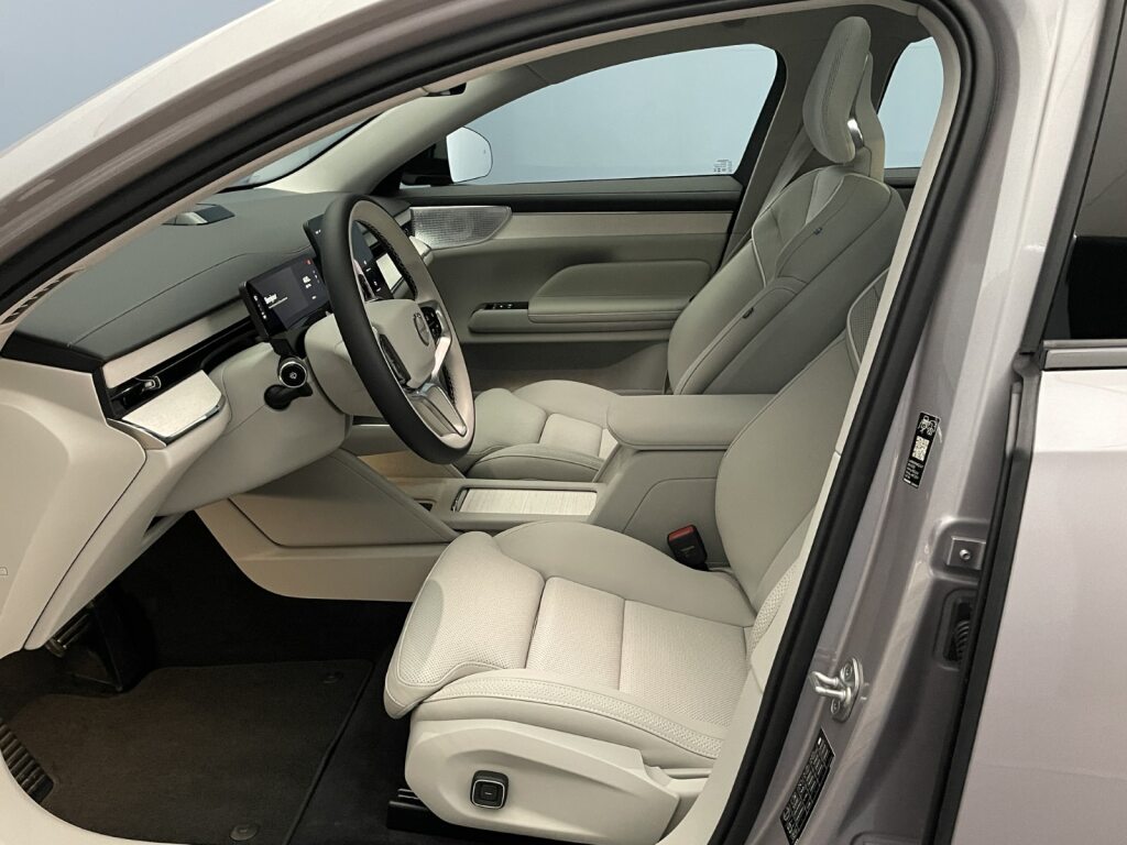 VOLVO ES90 Single Motor Extended Range Ultra-image-6