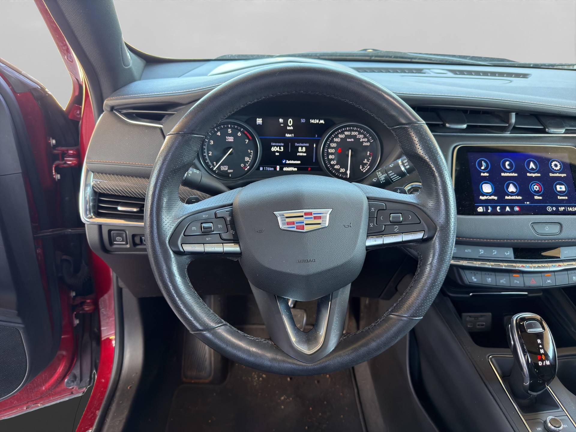 CADILLAC XT4 350T 2.0 Sport AWD Automat-image-4