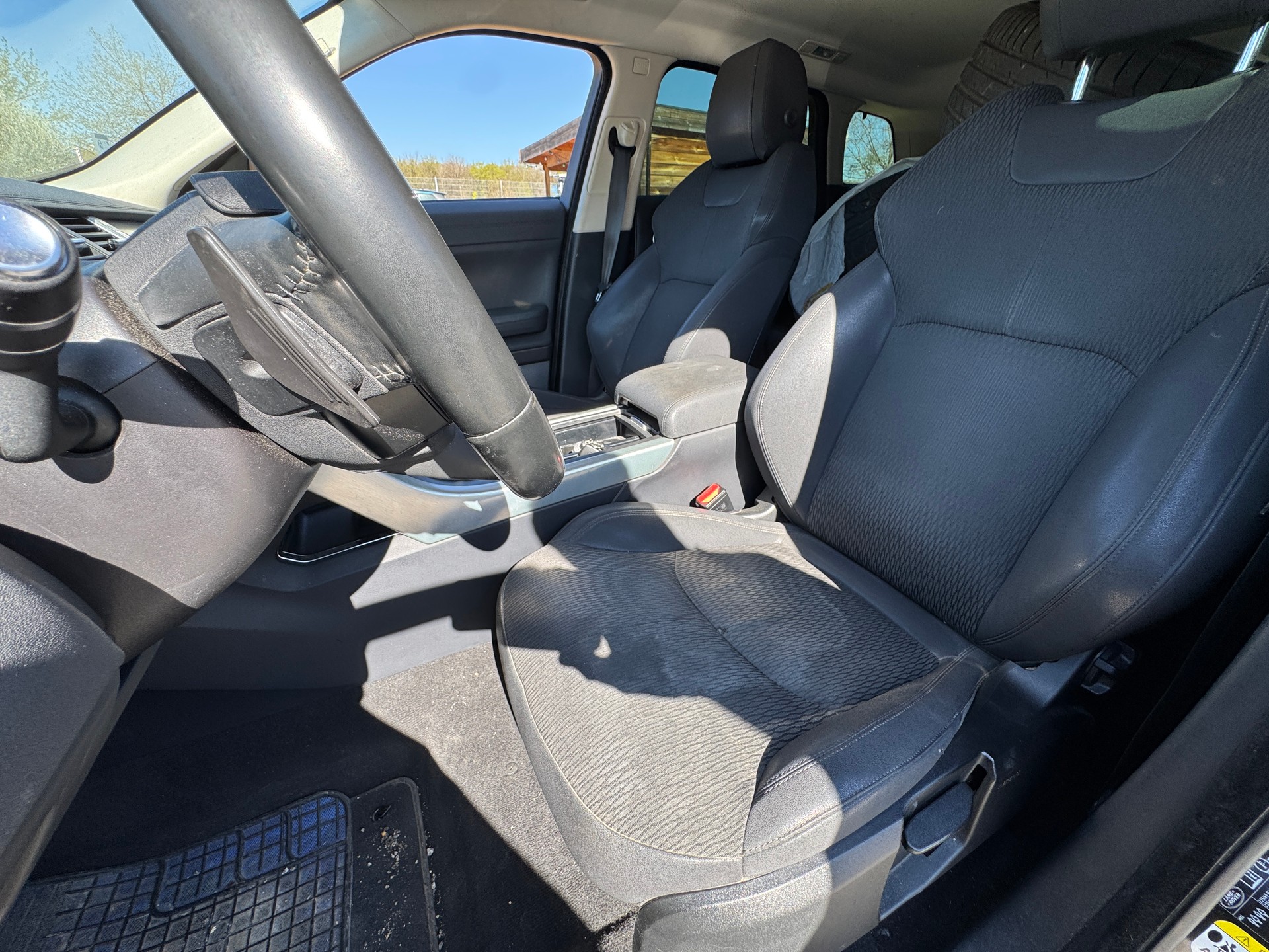 LAND ROVER Range Rover Evoque 2.0 TD4 Pure AT9-image-6